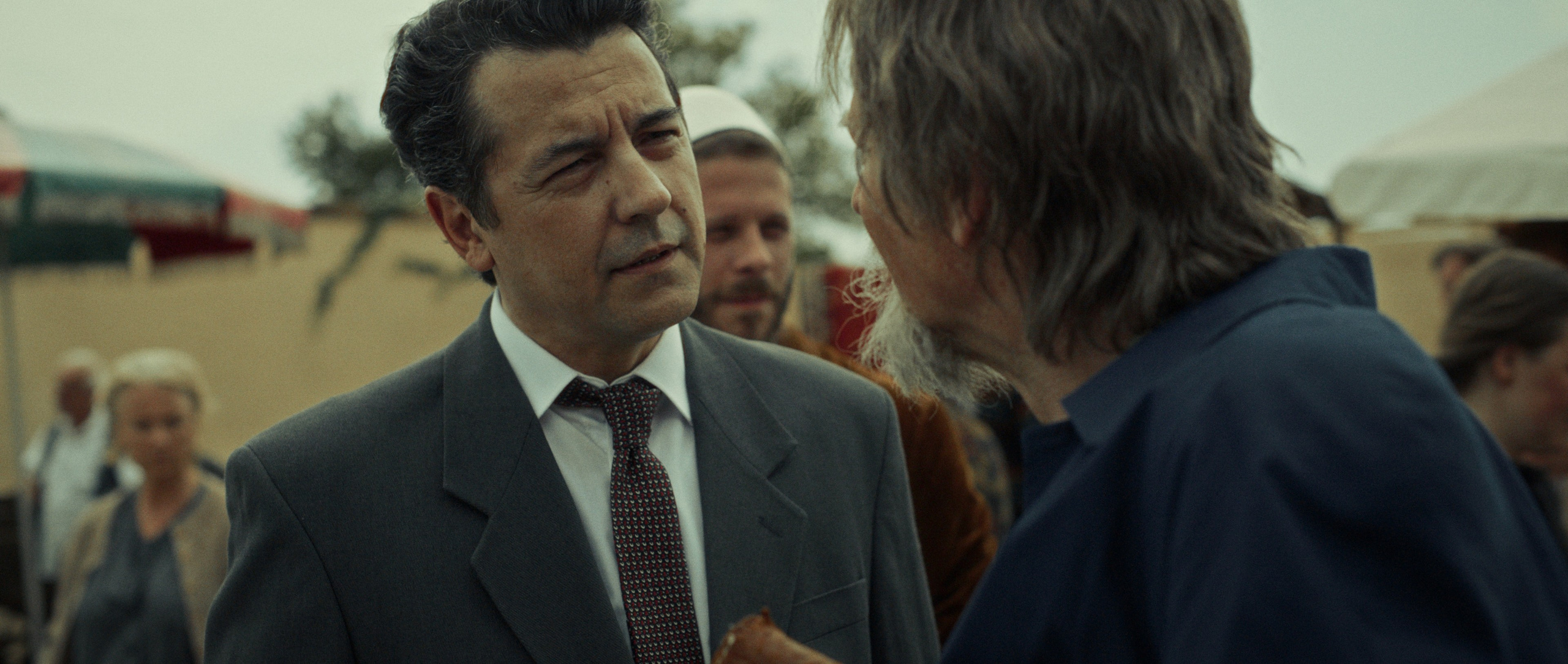 Ruski Konzul. Commercial and studio photographer in Belgrade