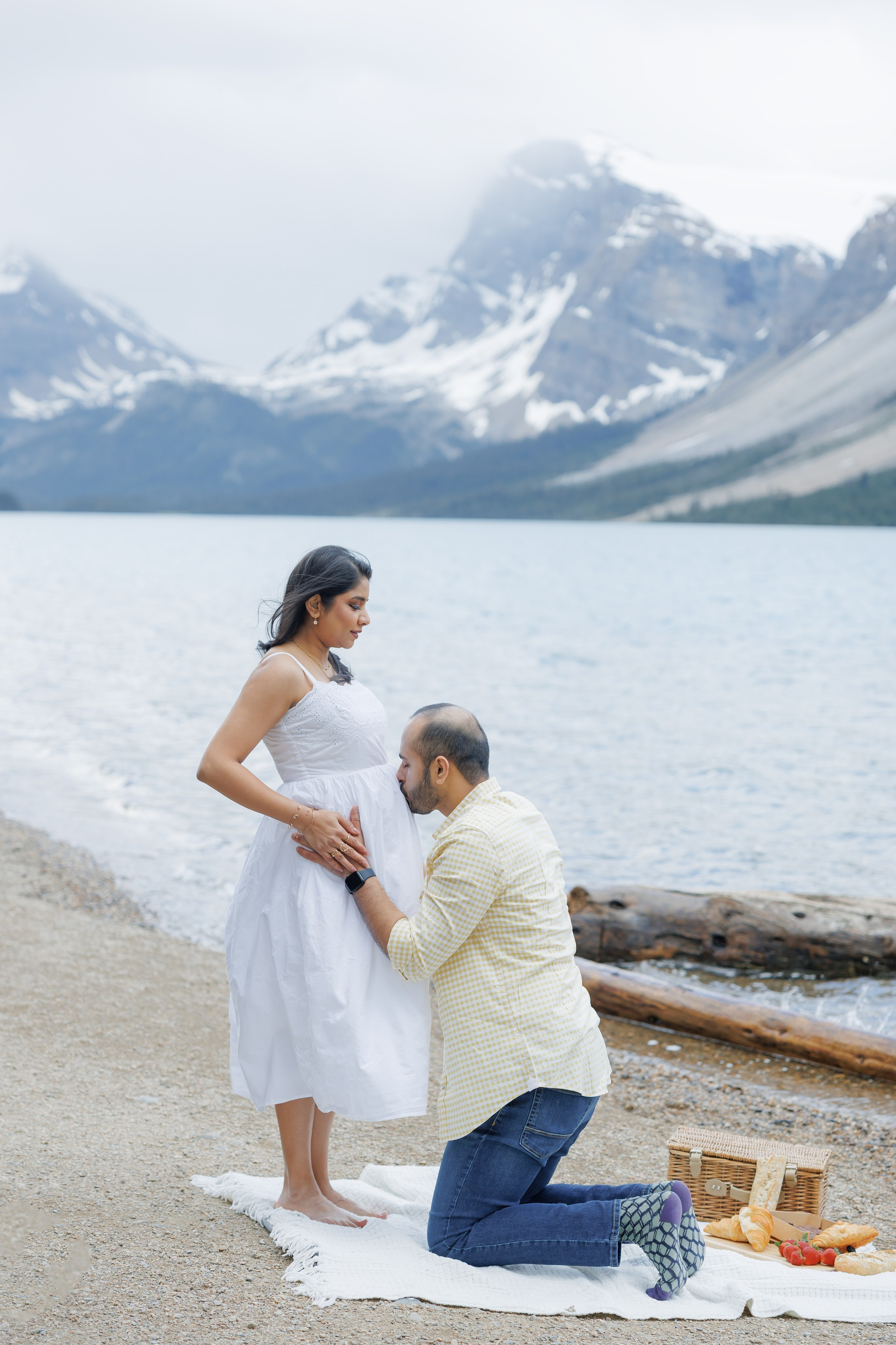 Mountain maternity shoot. Home