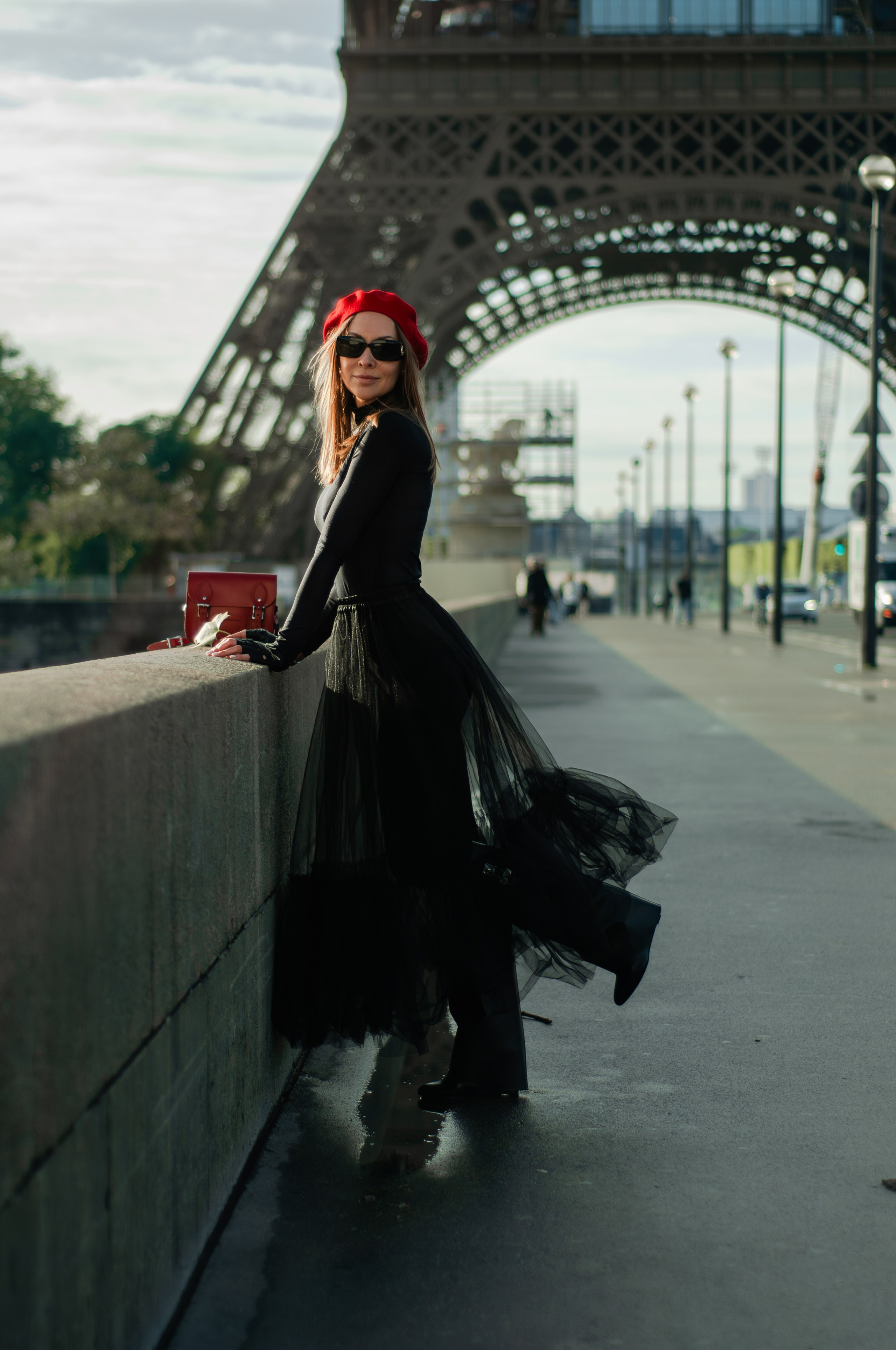 Фотосессия с подругой в Париже. Фотограф в Париже Полина Осипова