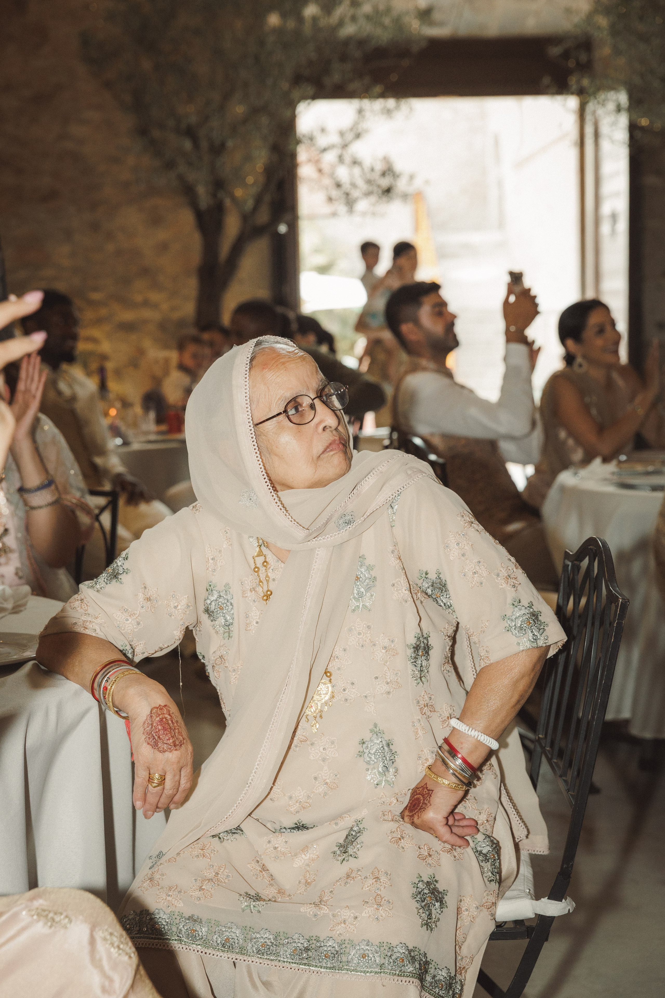 Patrik & Naomi. Monestir Sant Salvi. Paola wedding photographer / videographer in Barcelona