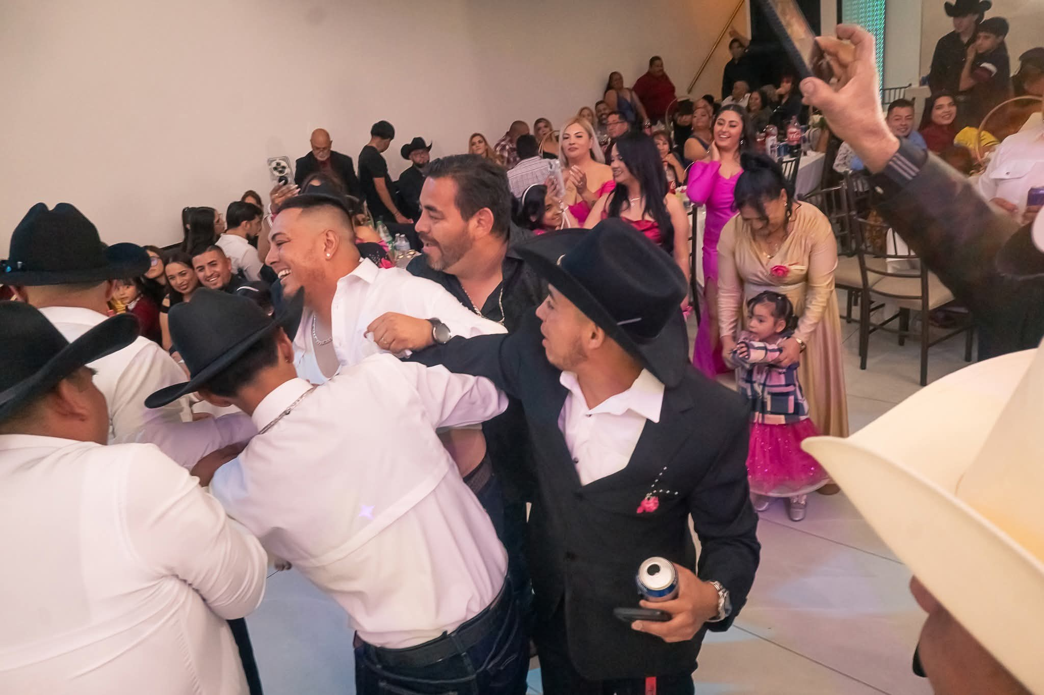 Bodas. Https://fotorecuerdosjrz.com/