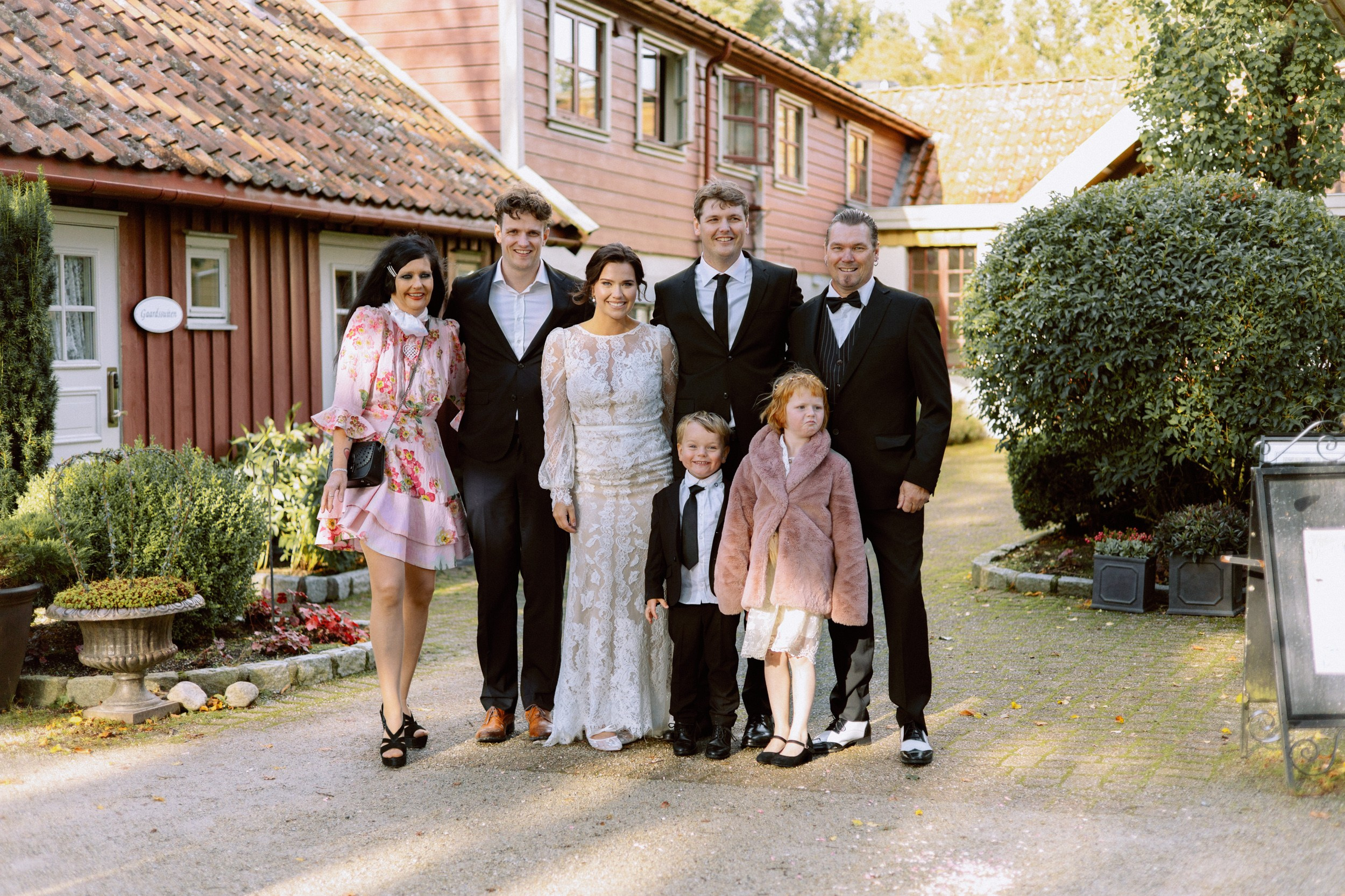 Our beautiful film. Warm family & Wedding stories