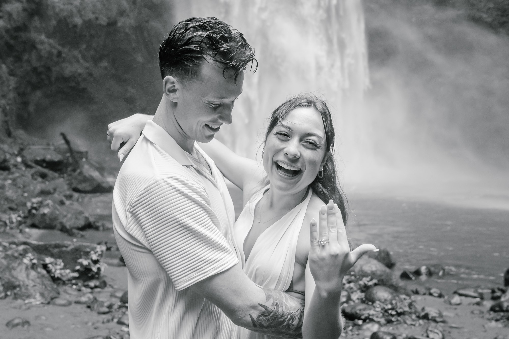 Marriage Proposal. Female Photographer in Bali