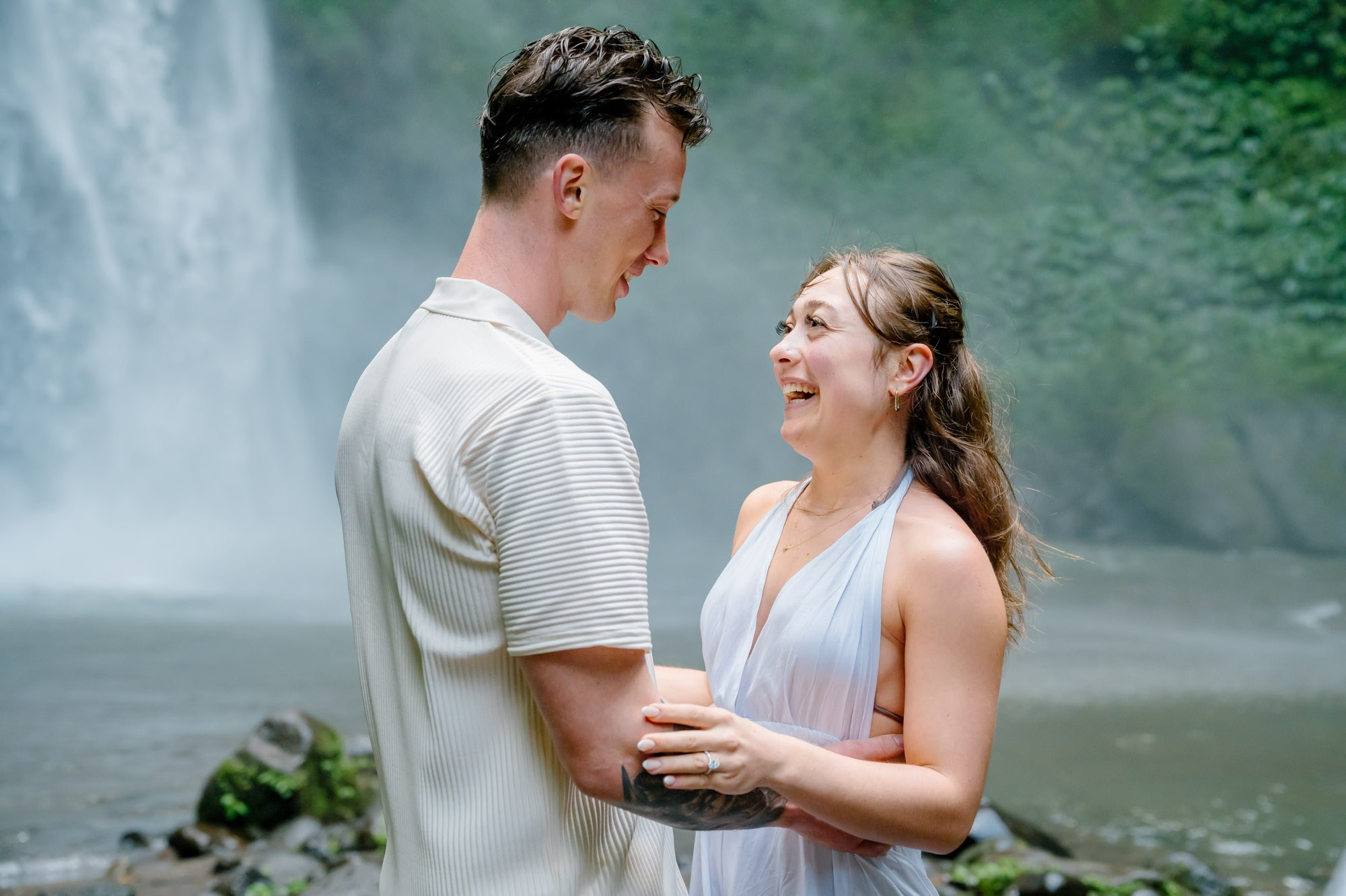 Marriage Proposal. Female Photographer in Bali