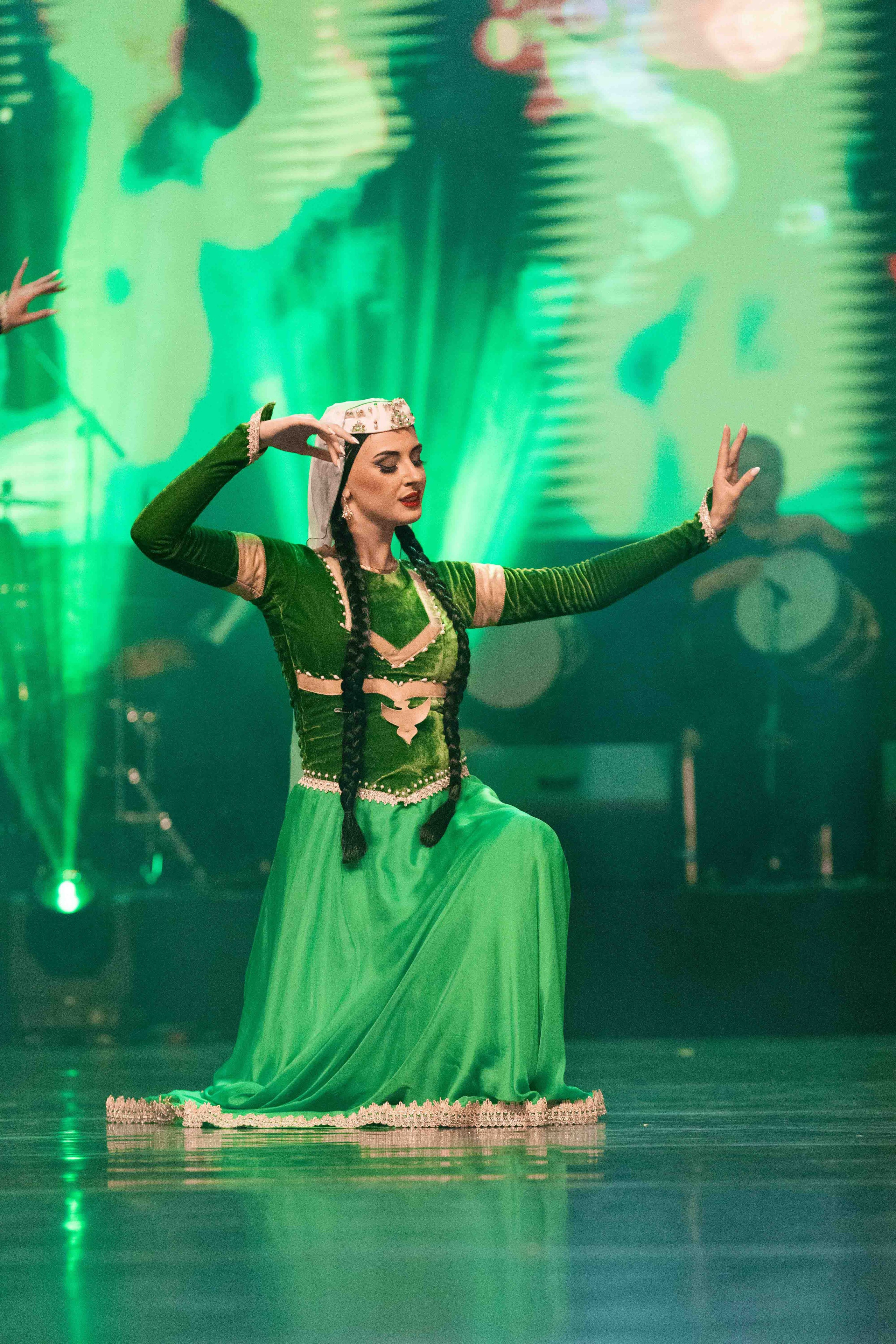 STATE DANCE ENSEMBLE. Wedding&Event photographer Ismail Rzayev in Baku