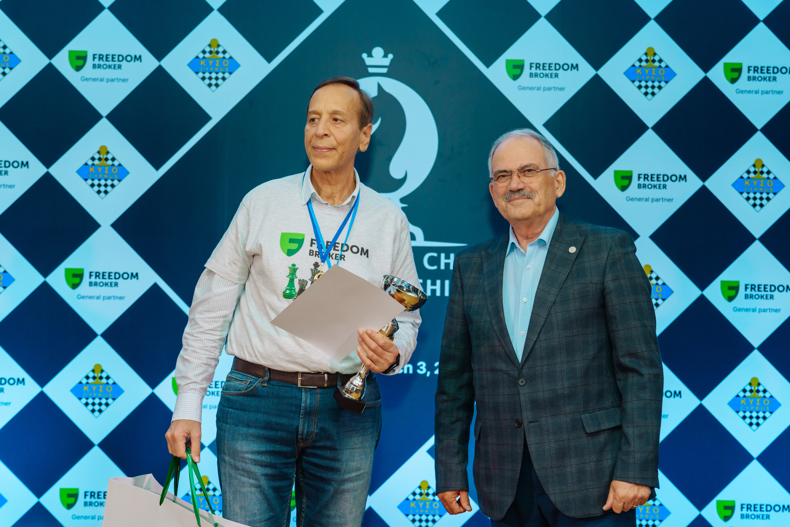 Chess. Photographer in Cyprus