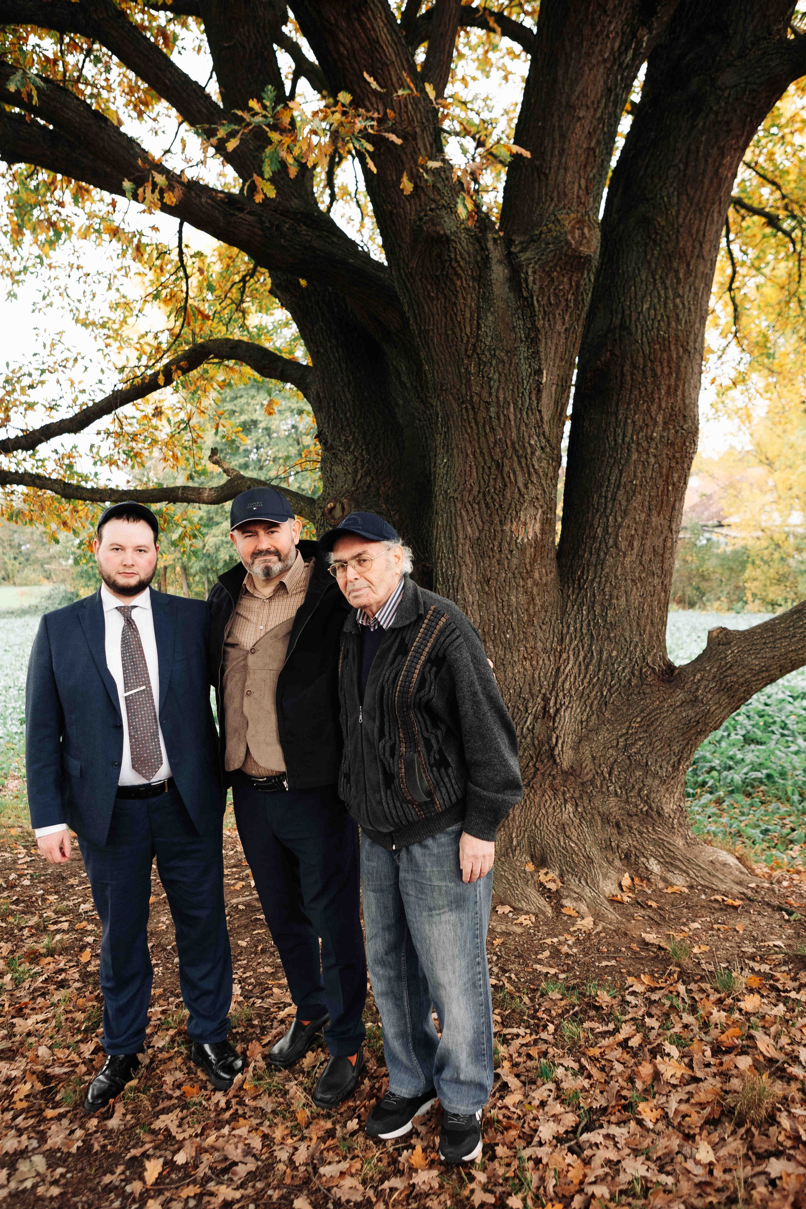 BIG OAK, BIG FAMILY. Https://shi-photo.com/