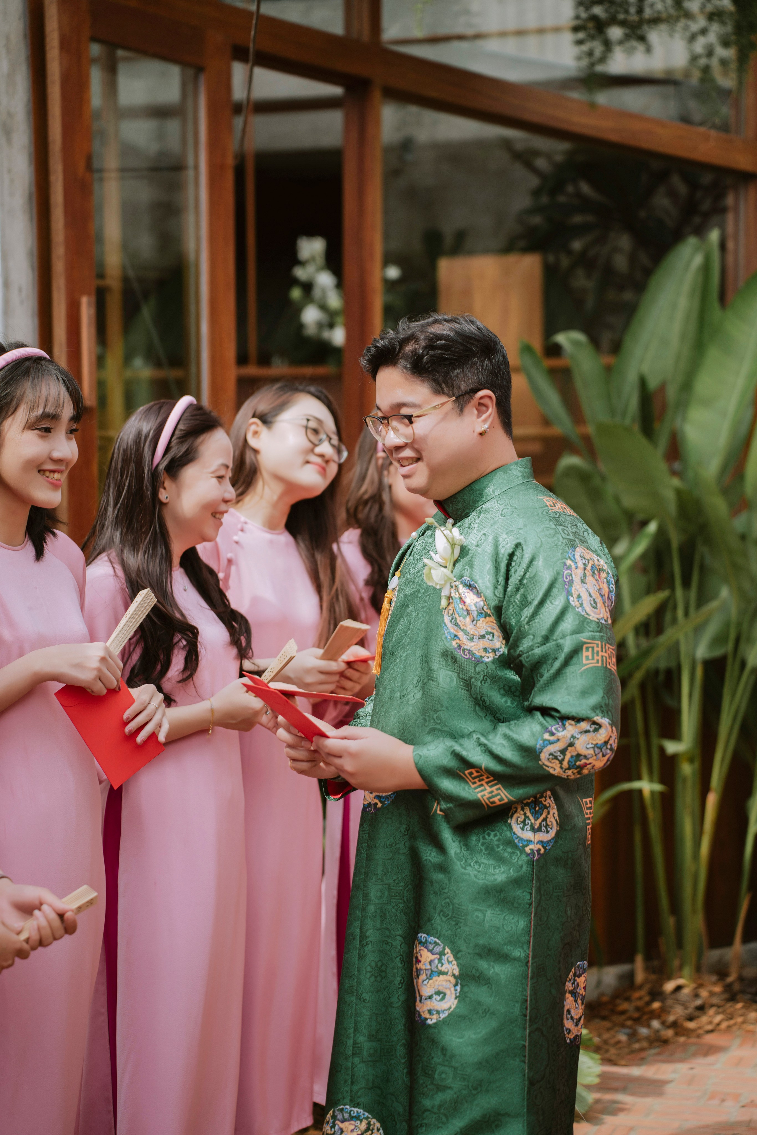 AMI & KEN. WEDDING PHOTOGRAPHER IN VIETNAM