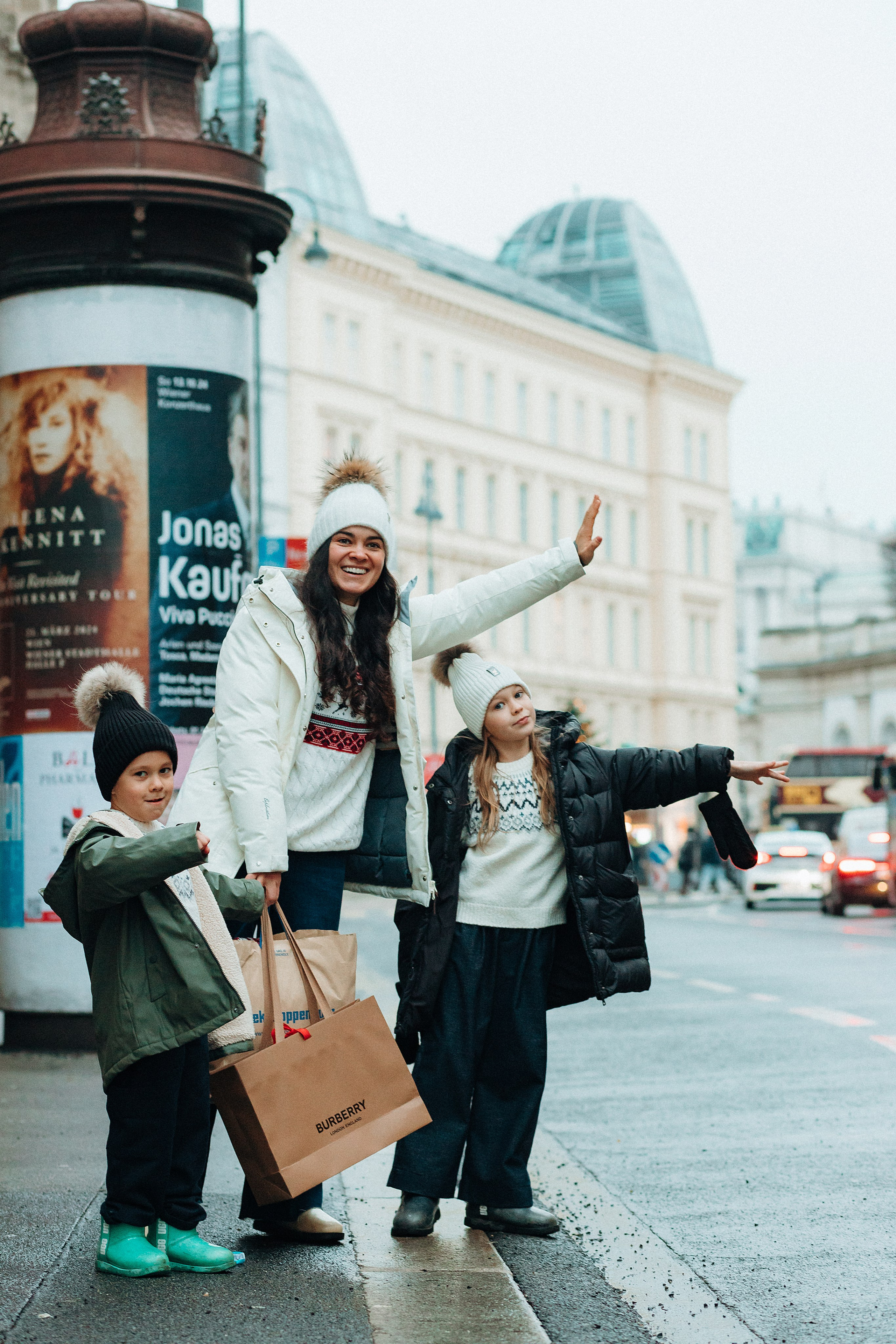 Familie im Stadt. Fotografin Wien Alona Kim