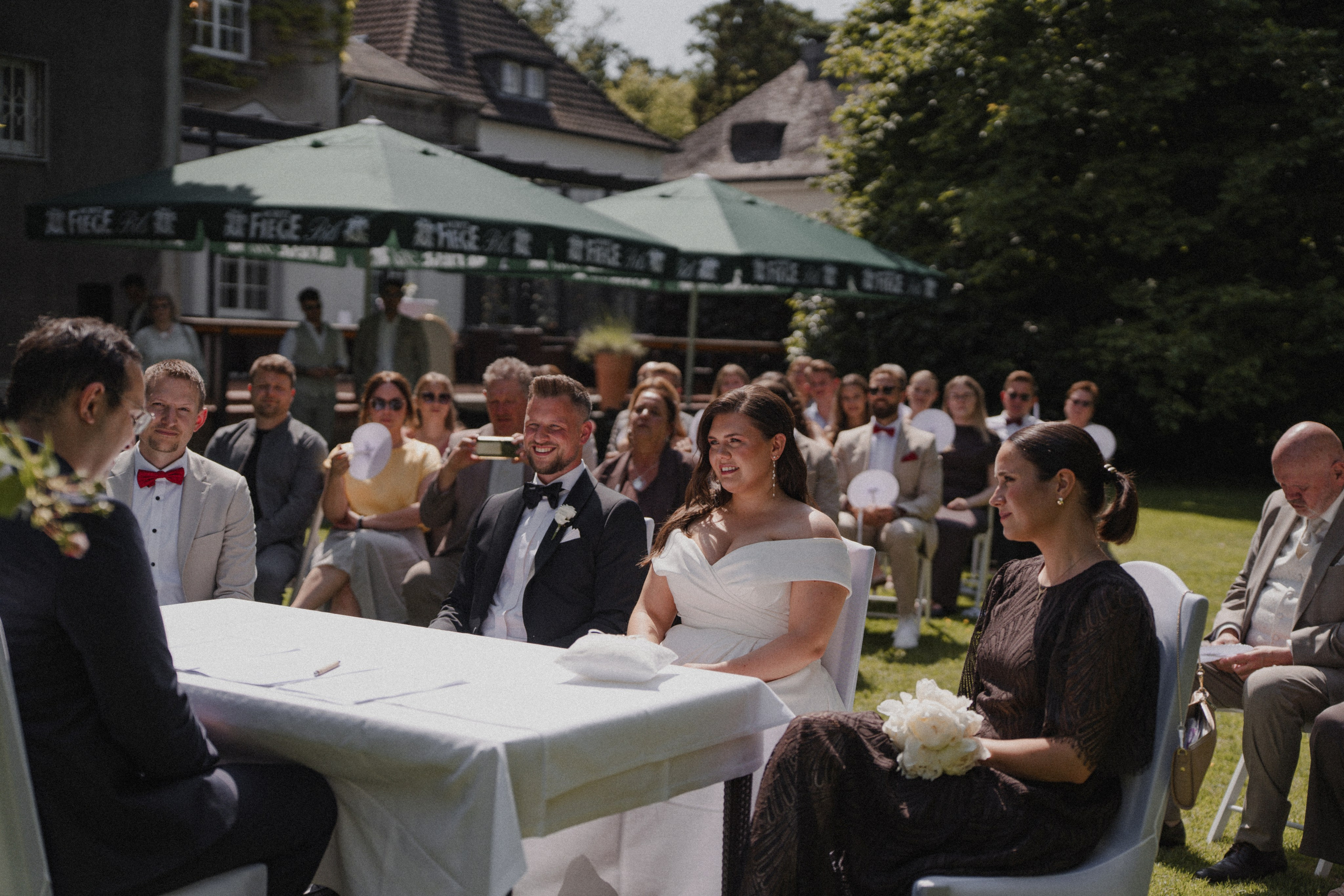 Jessica & Felix I Gesellschaft Harmonie Bochum. Hochzeitsfotografin Bochum | Halyna Reiche Fotografie NRW