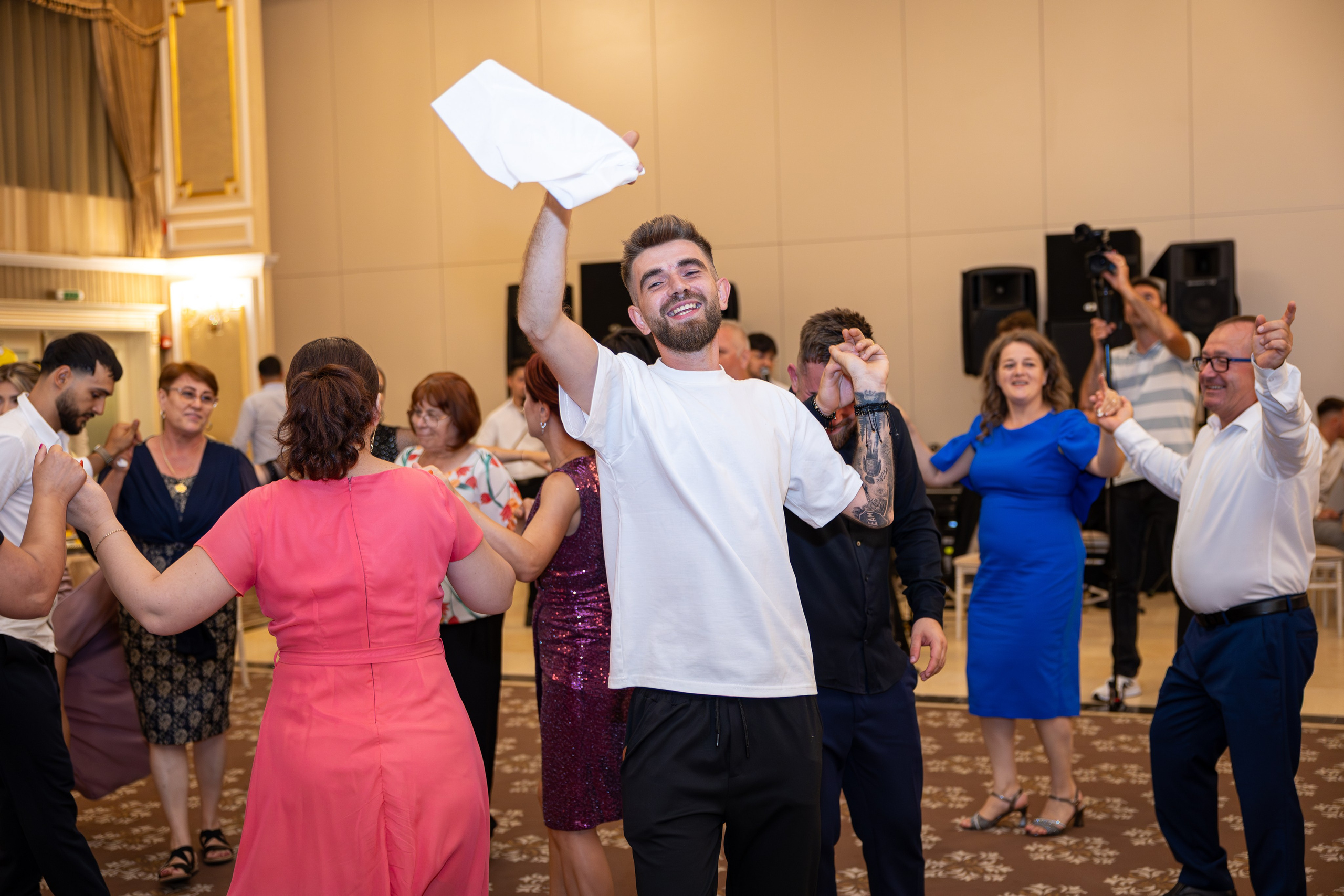 Eric Ionut. Moments By Gub