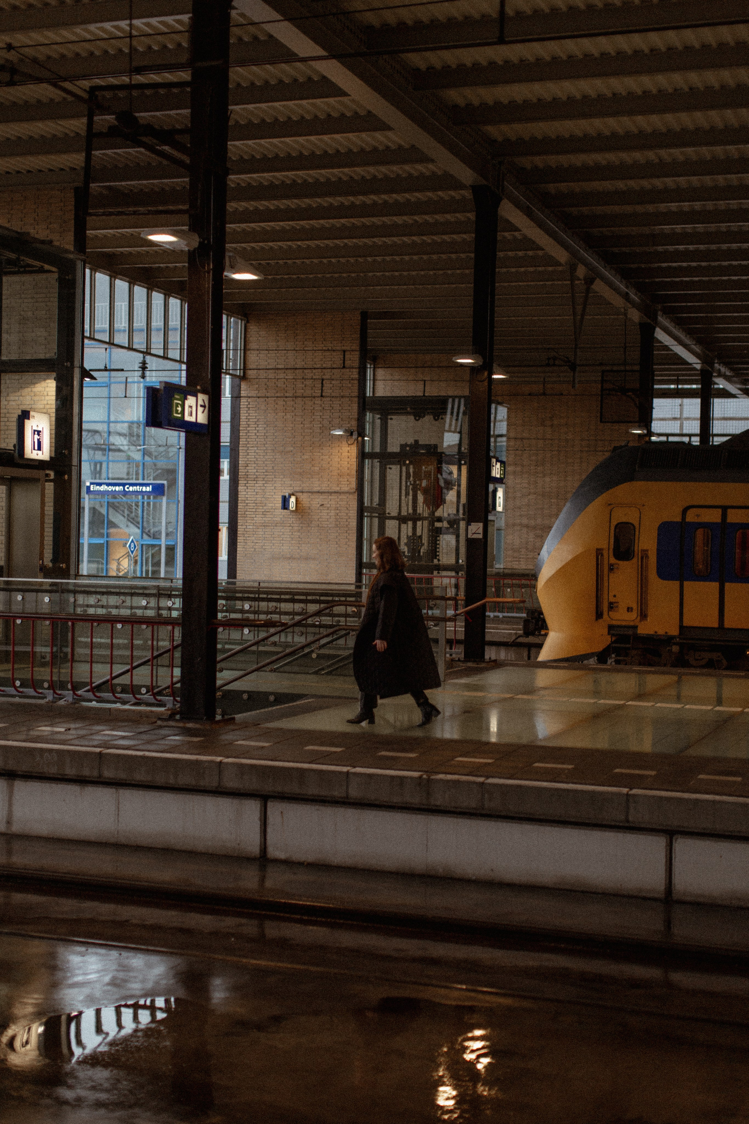 Eindhoven Trainstation. True self