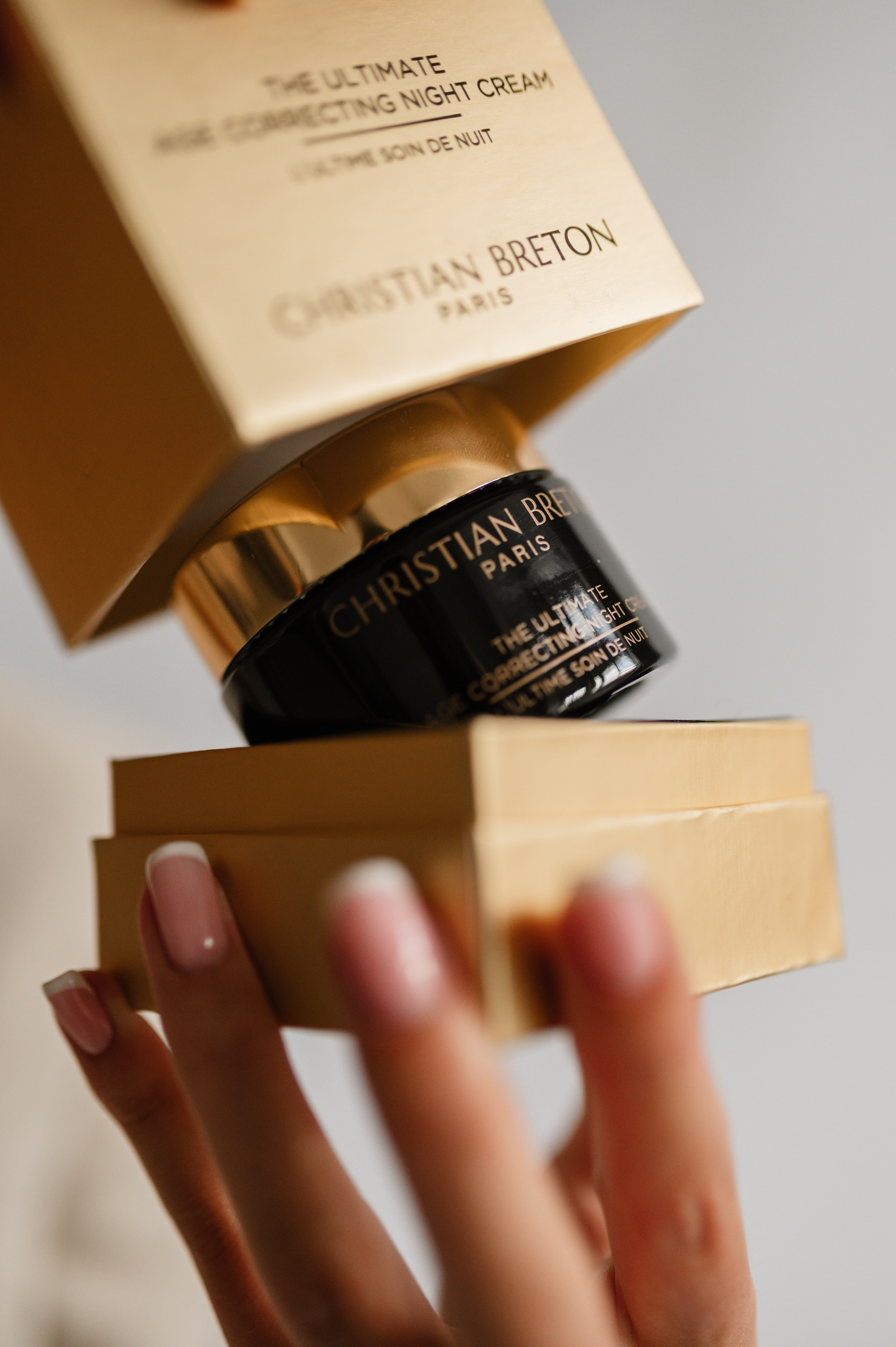 Skin&Care beauty shop. ANNA-MARIA PHOTO CONTENT CREATOR — фотограф, эстет, художник и визуальный эксперт в Instagram, работающий в Праге