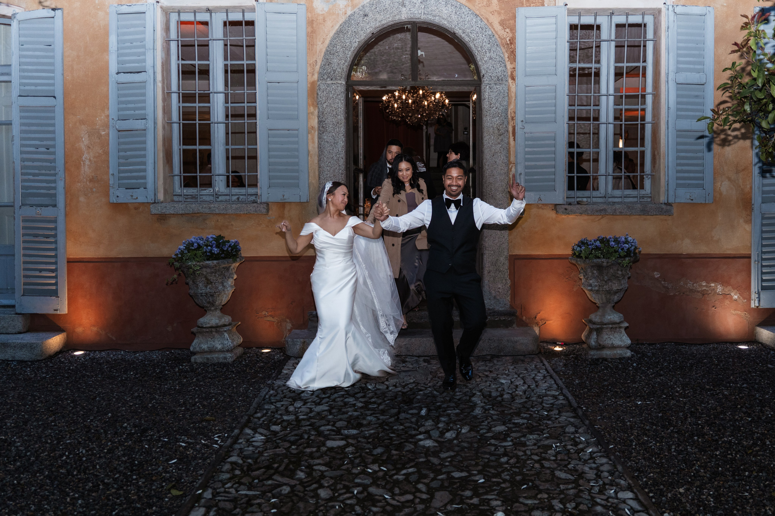 BEATRICE AND RAFAELE_LAKE COMO_Villa Regina Teodolinda. PHOTOGRAPHER IN ITALY