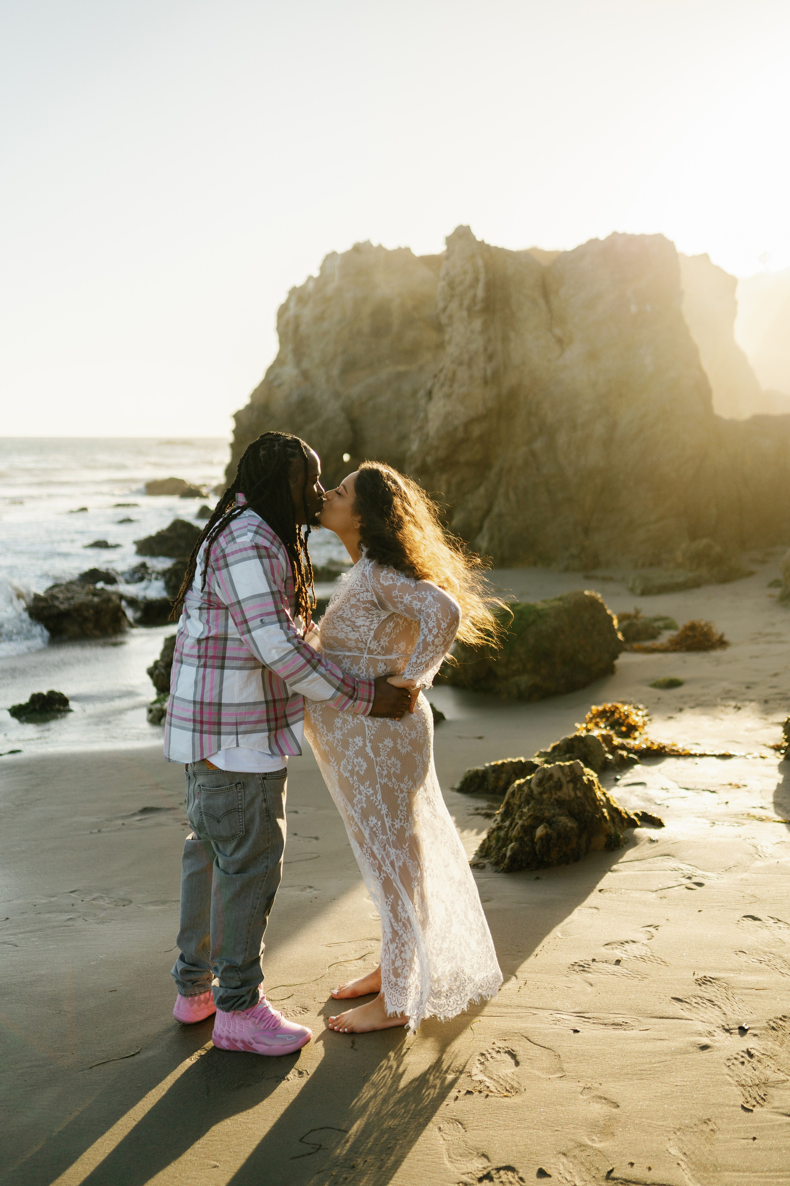 El Matador Beach Maternity Session. Wedding Photography & Videography Team in California, Los Angeles, San Francisco, San Diego and Travel