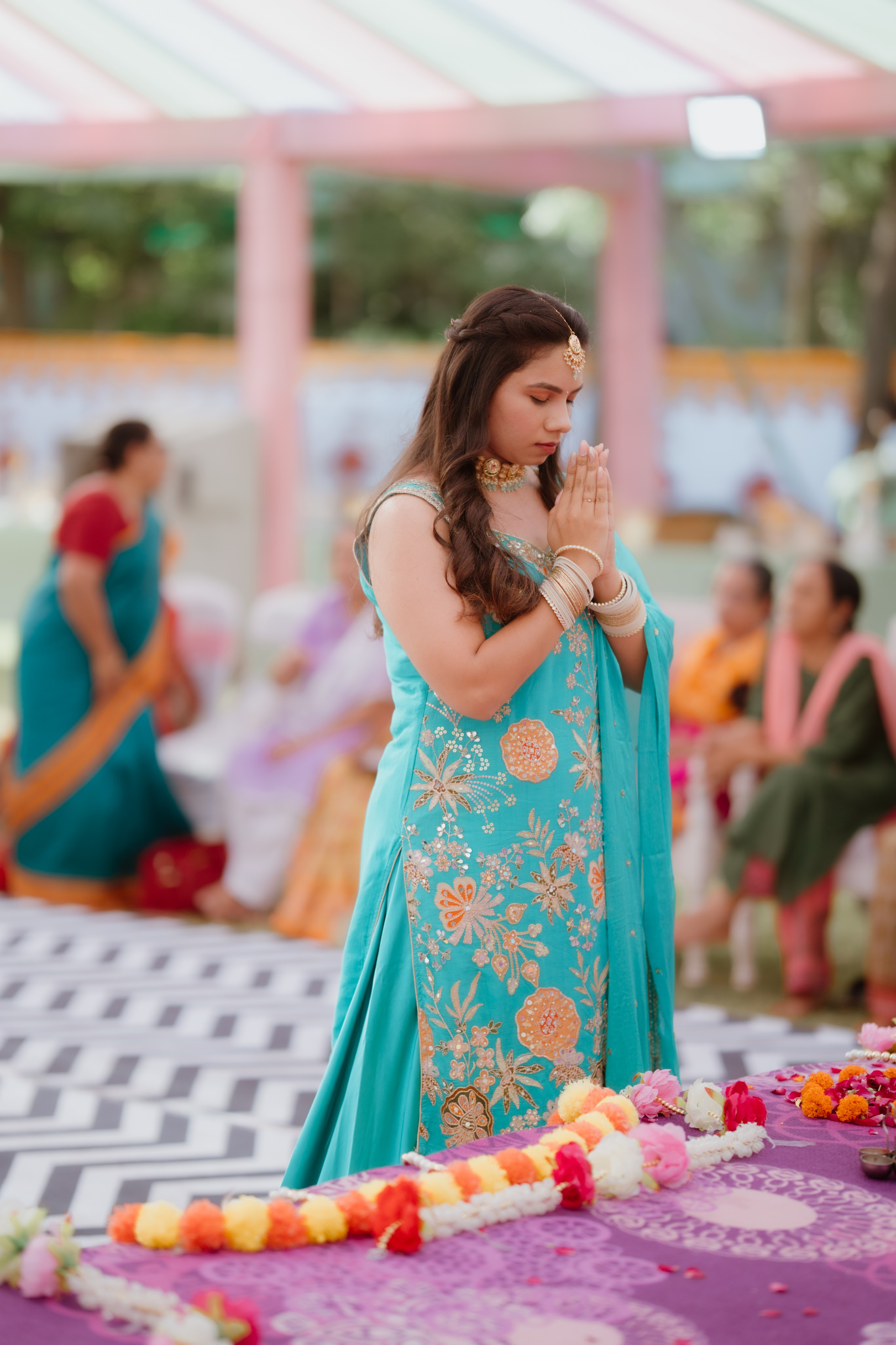 WEDDINGS. Love Emotions Weddings