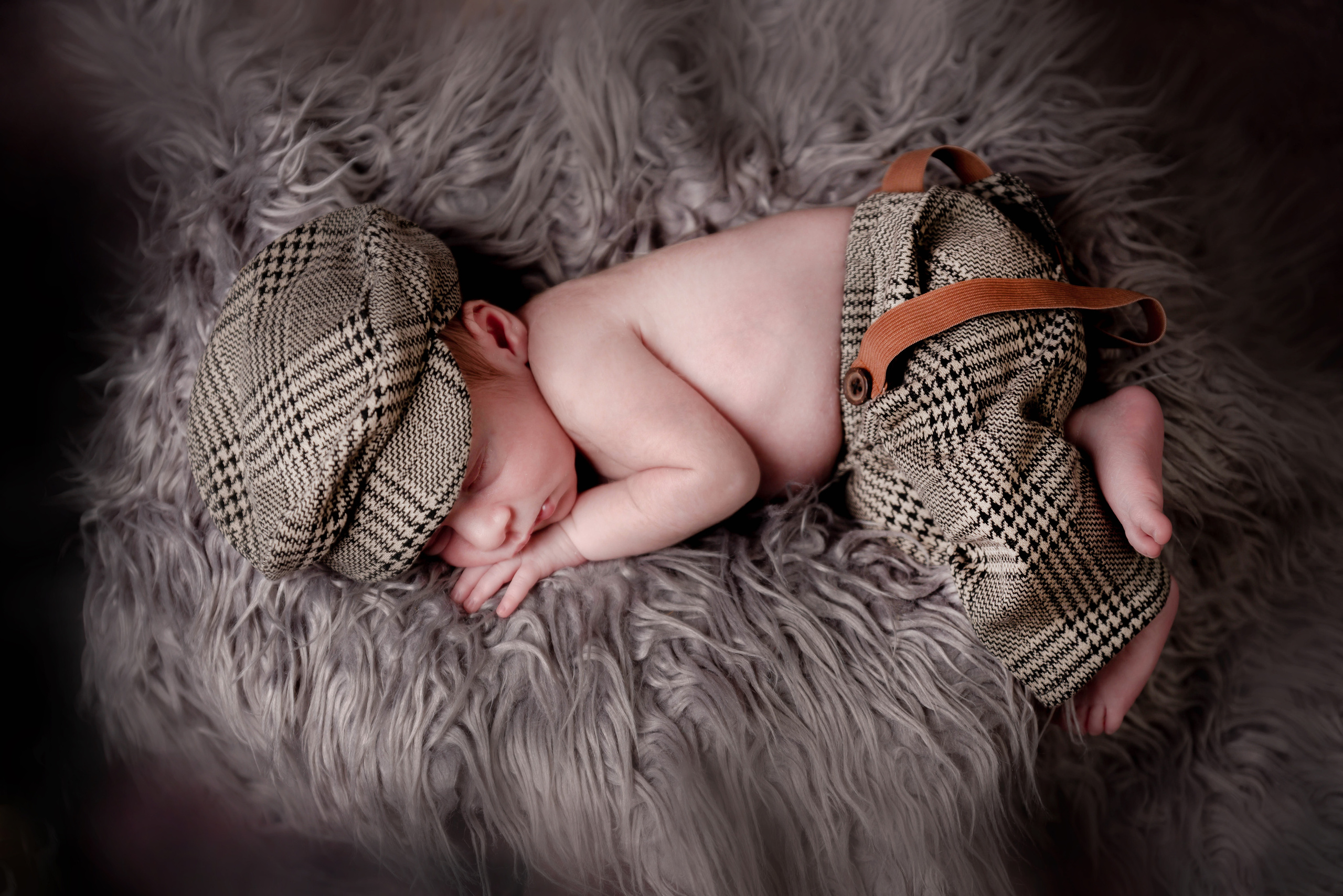 Newborn Photoshoot. Professional Photograher, Antwerpen/Belgium