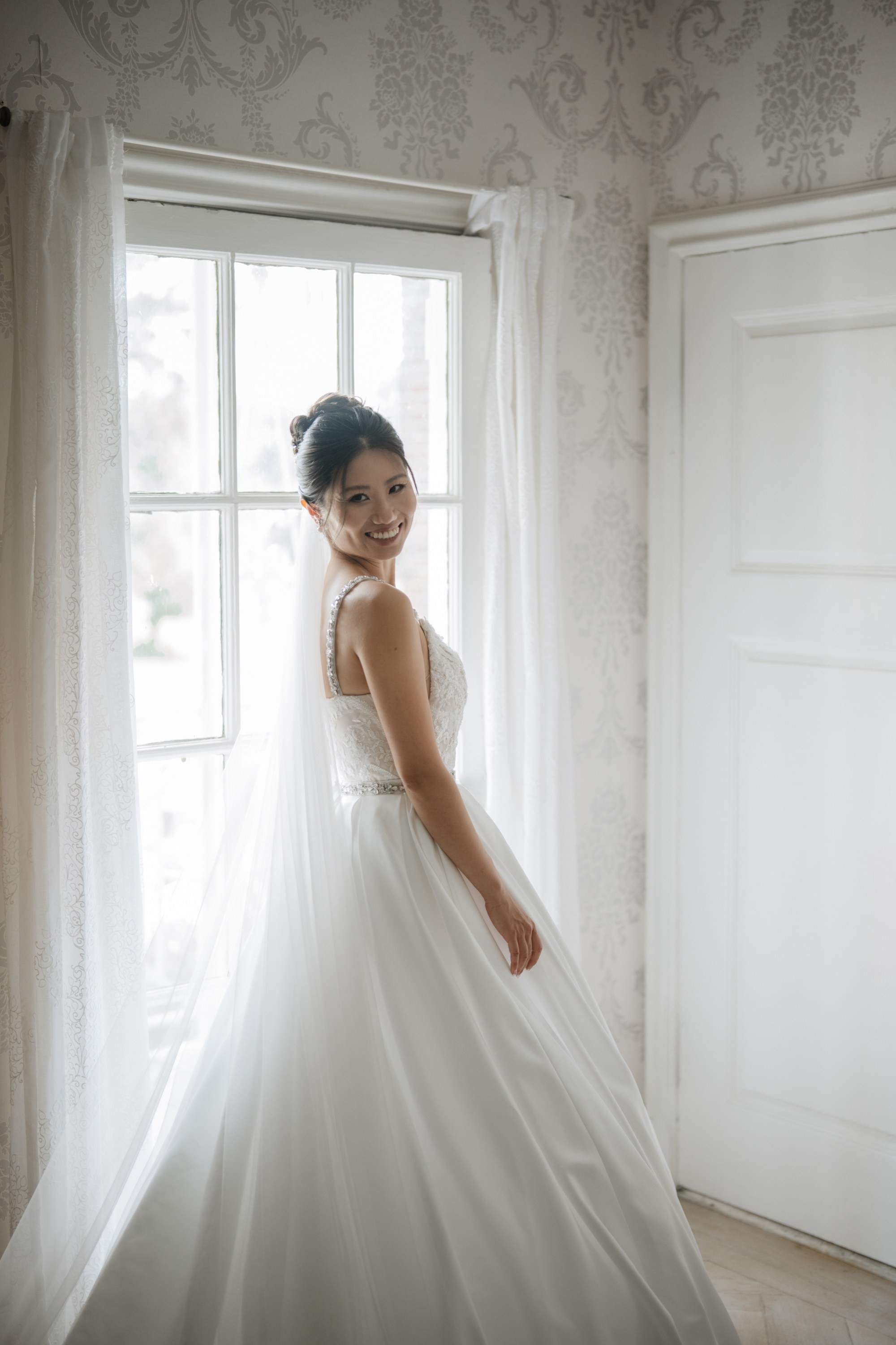A stunning wedding with Asian style. Portrait and wedding photographer in New York