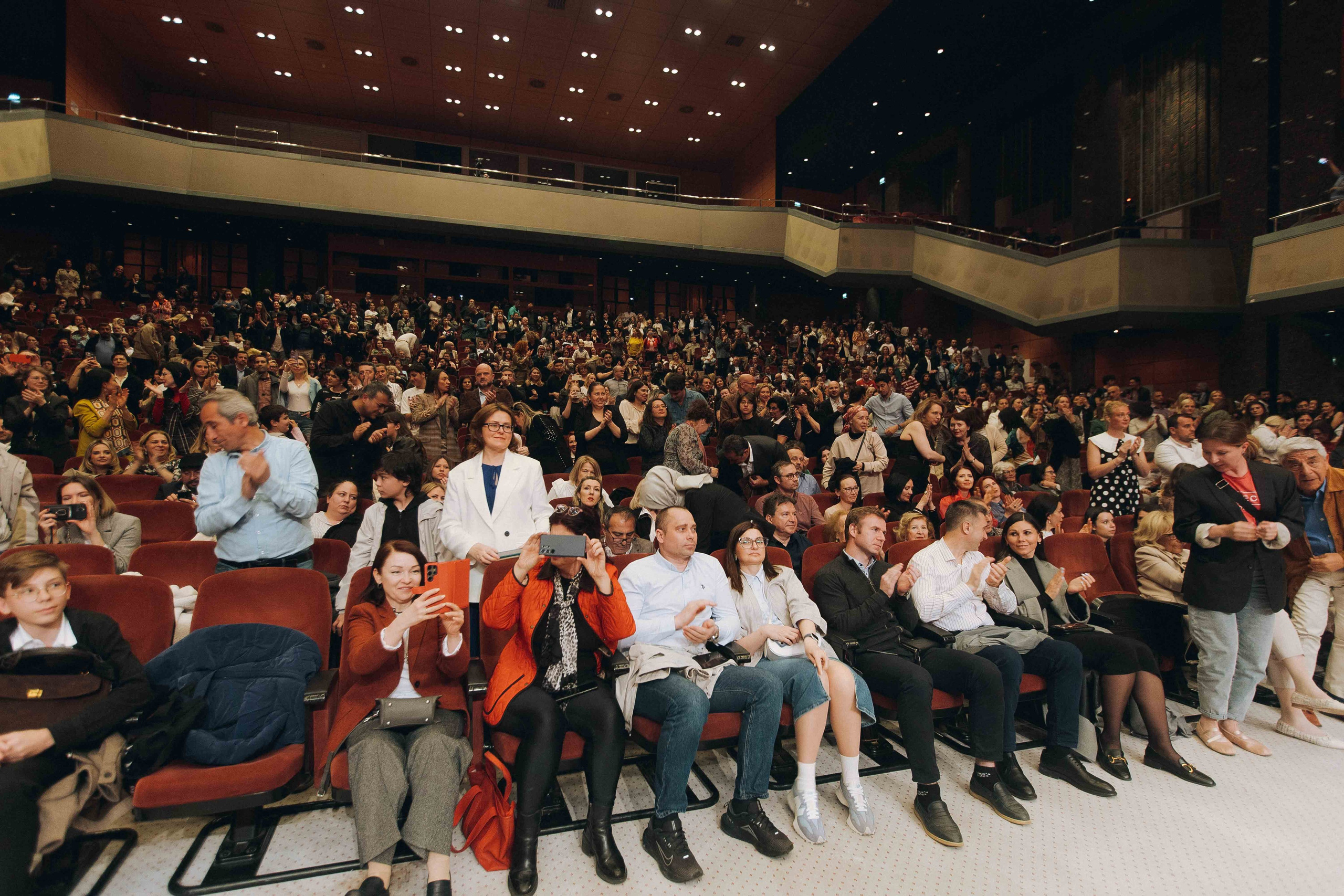 The Tchaikovsky Academic Grand Symphony Orchestra in Istanbul. Wedding&Event photographer Ismail Rzayev in Baku