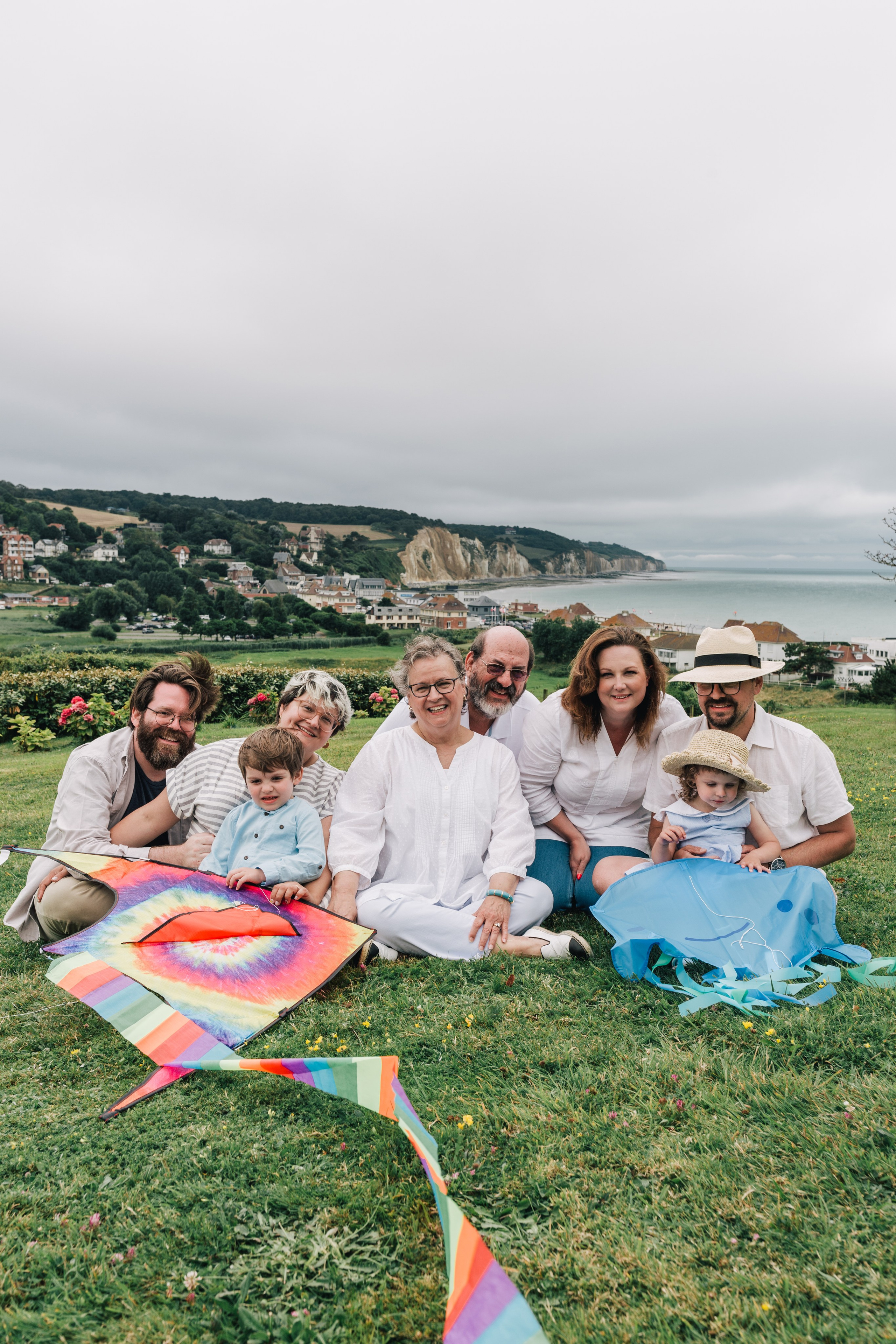 Big family photoshoot in Dieppe. Photographer Rouen, France