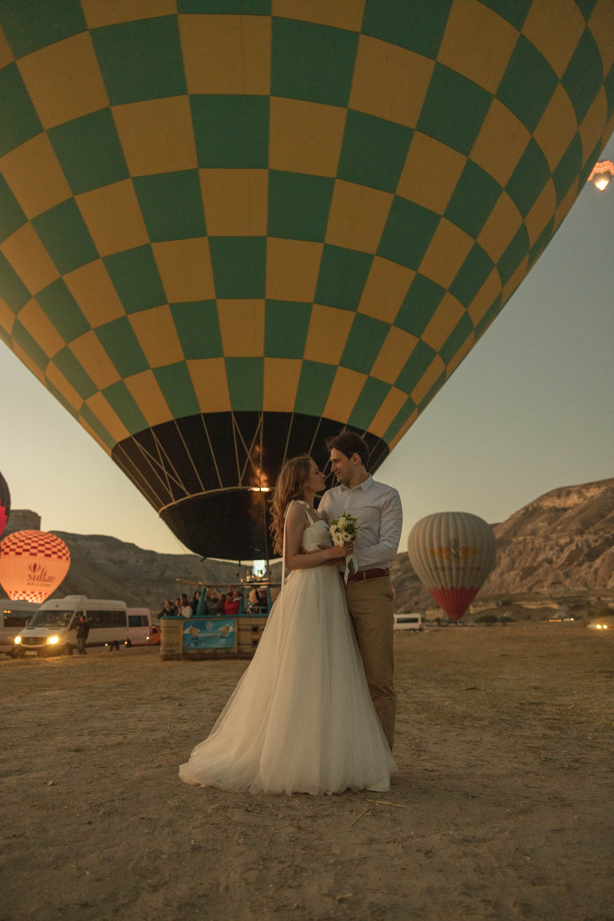Wedding photo shoot in cappadocia. Julia Ganch I Fashion Wedding Photography I Cappadocia Turkey