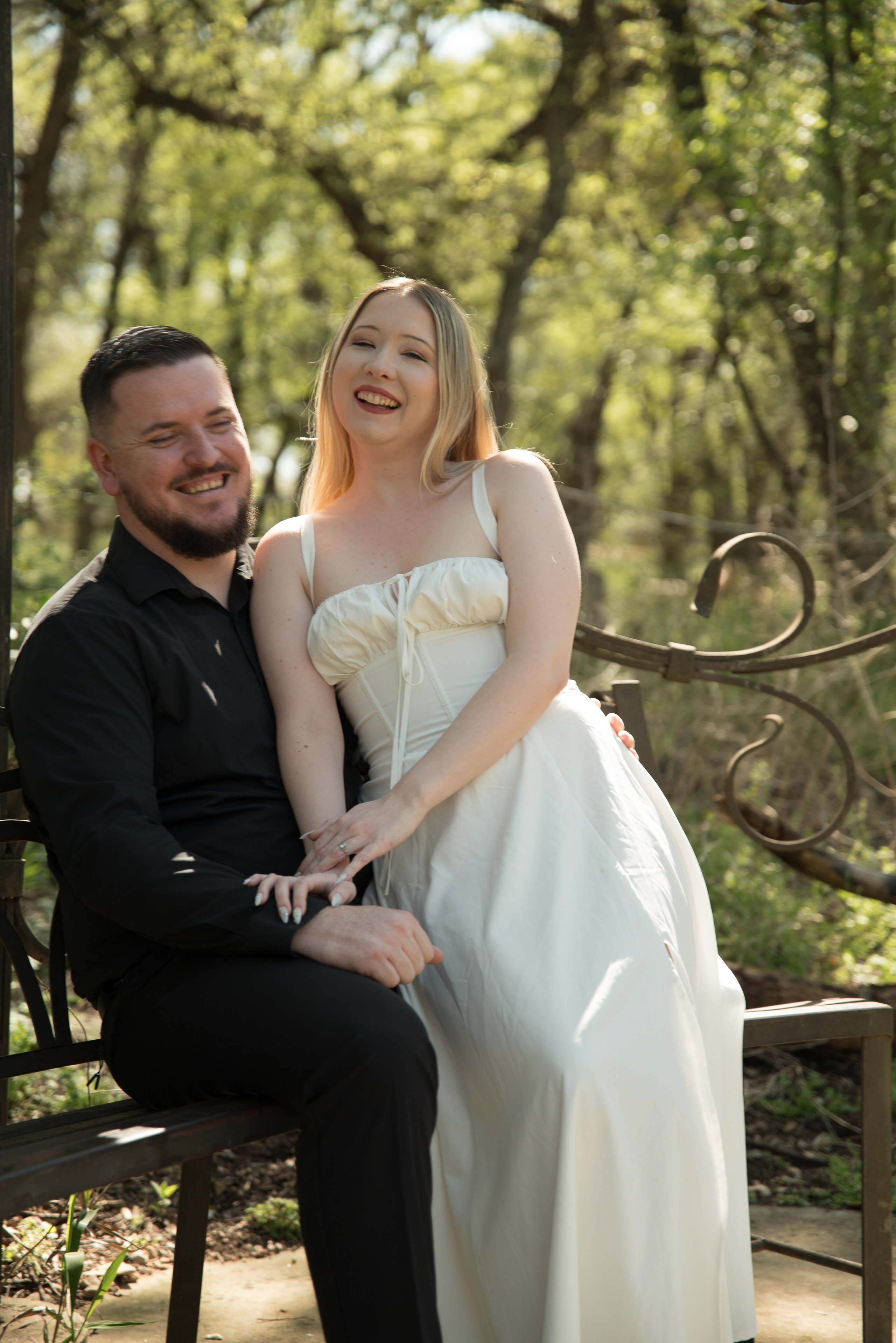 Engagement session in Austin. Wedding photo and video Texas