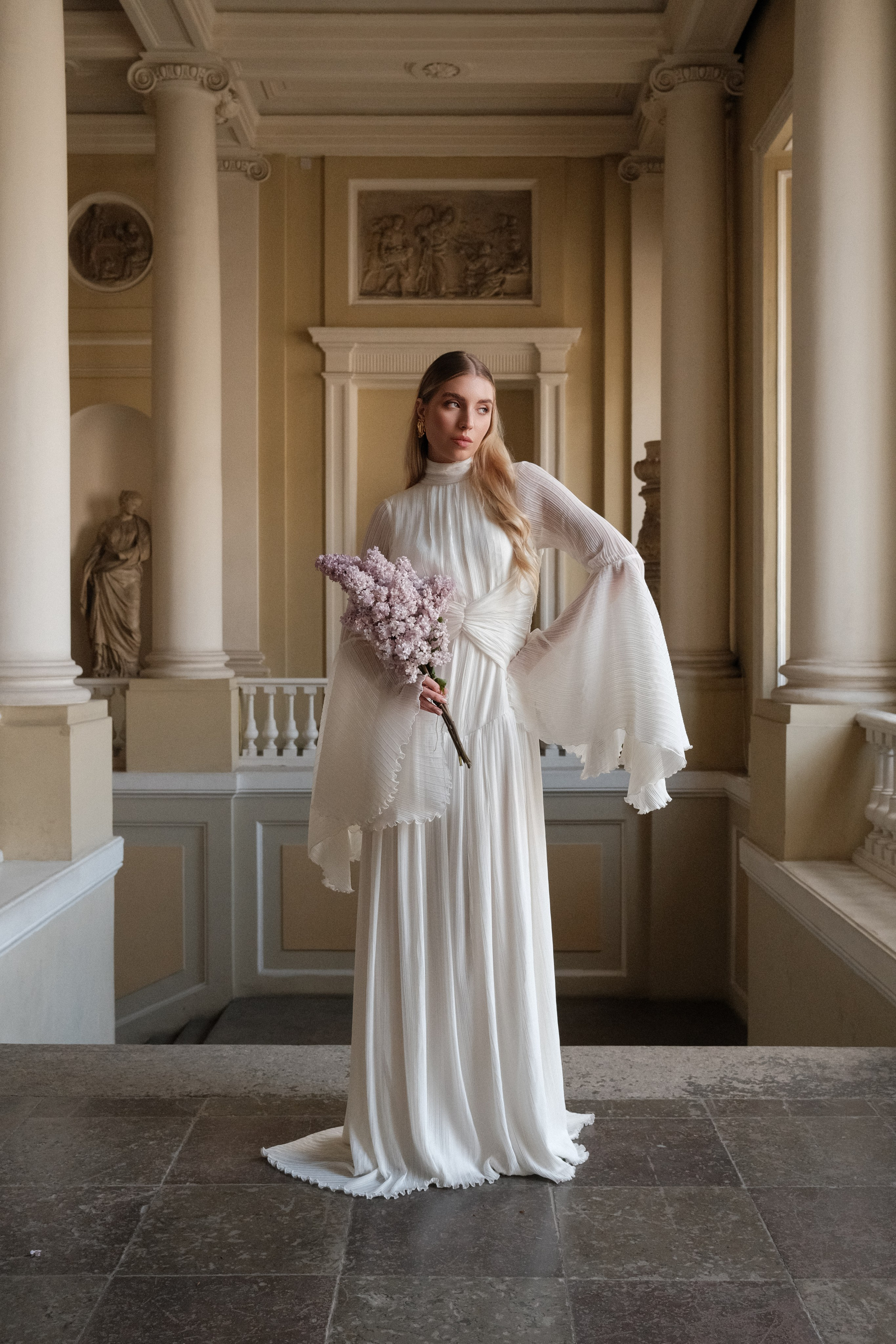 Museum elopement. Photographer Anna Curly | Weddings and Events in Dubai