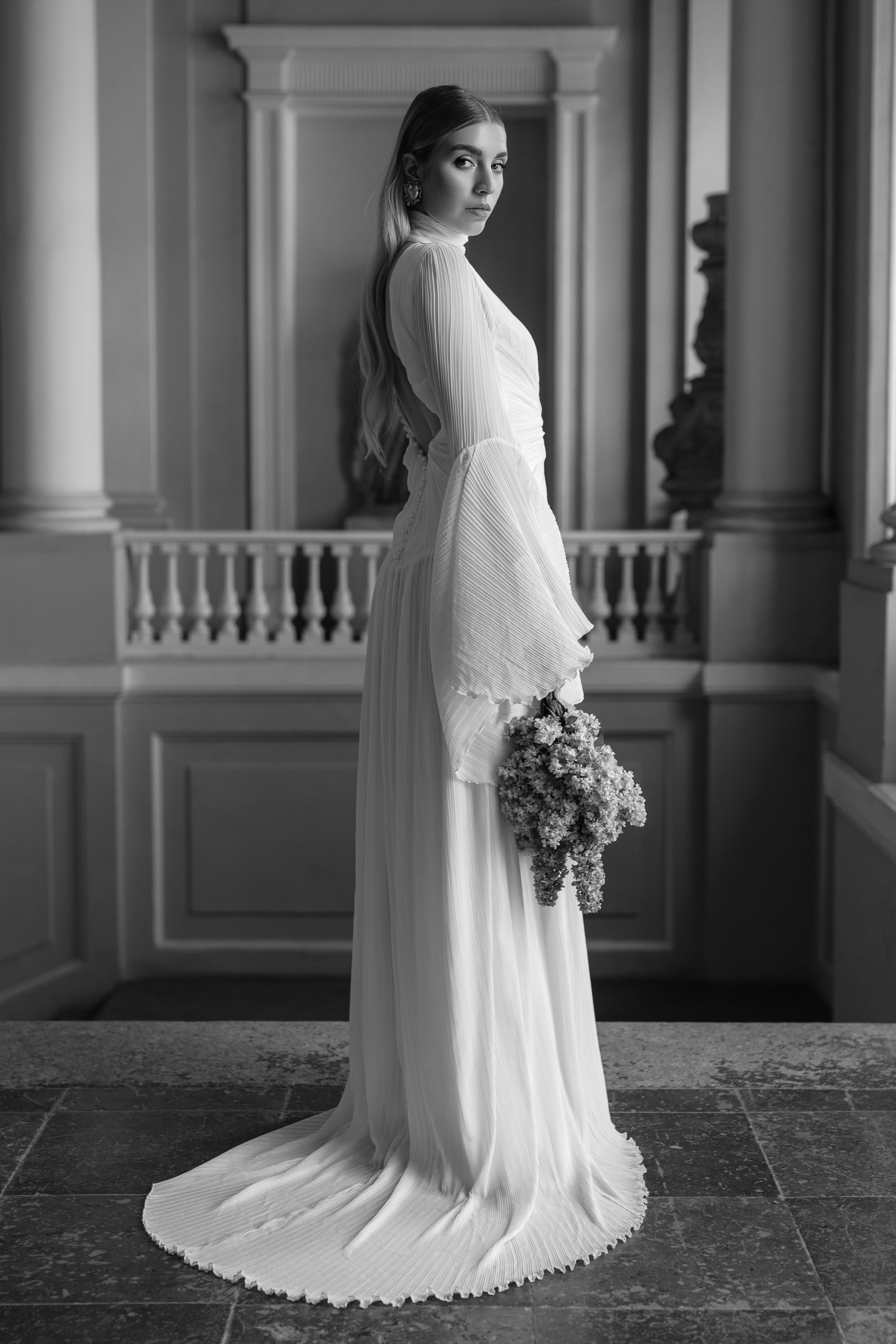Museum elopement. Photographer Anna Curly | Weddings and Events in Dubai