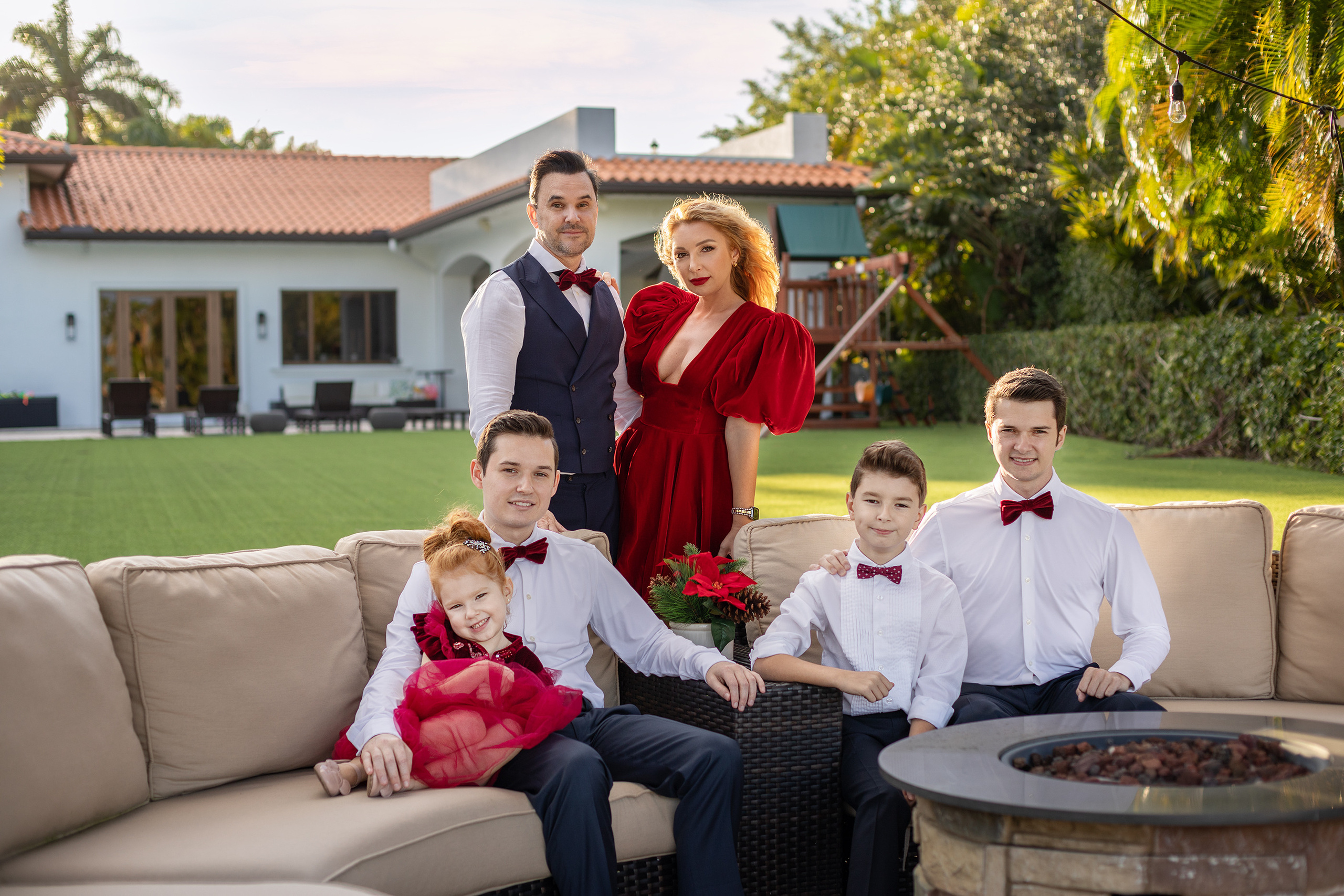 Family. Lana Krichev family photographer in South Florida