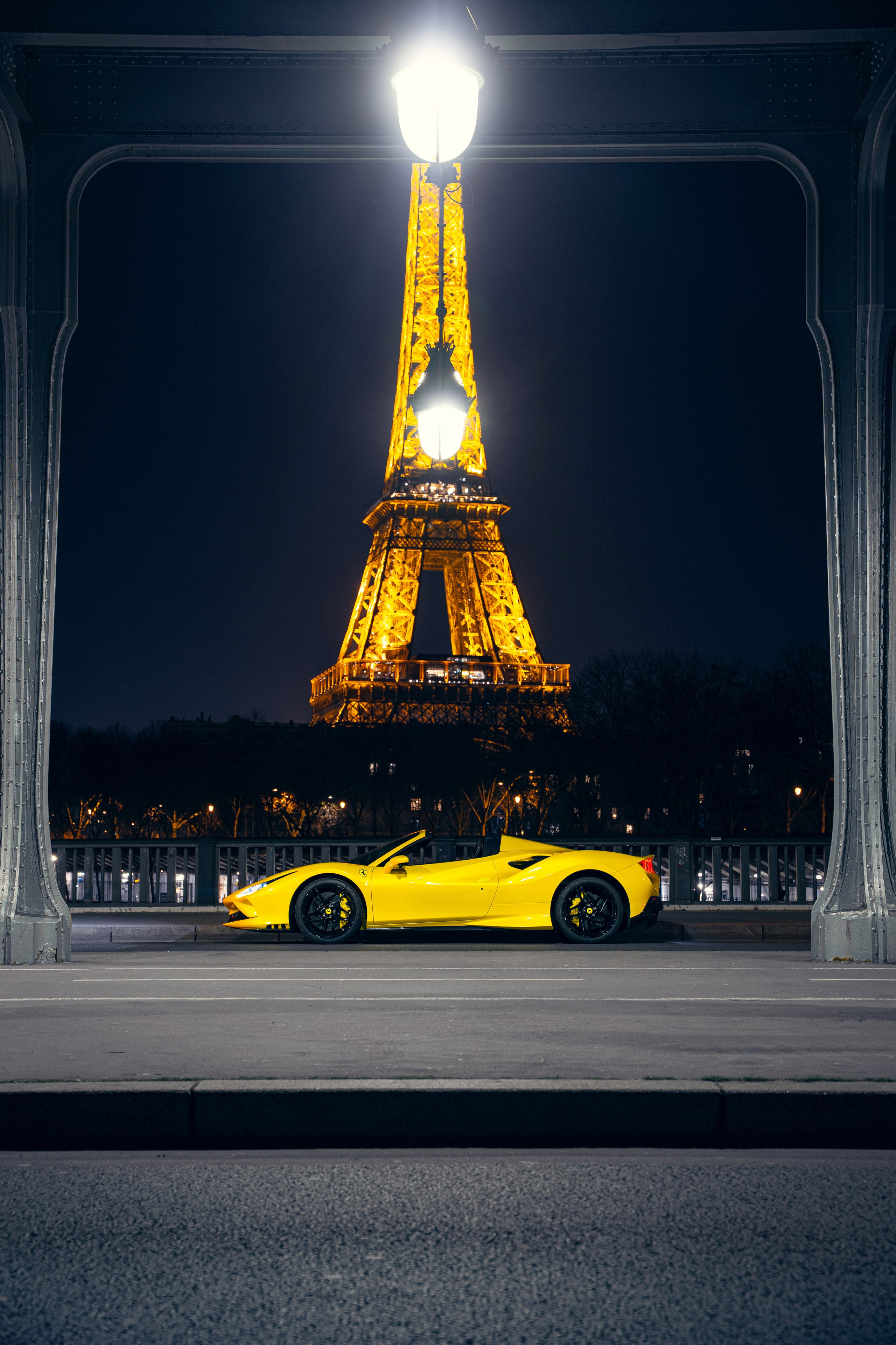 Ferrari F8. Photographe de voitures à Paris — Vitalii Motruk
