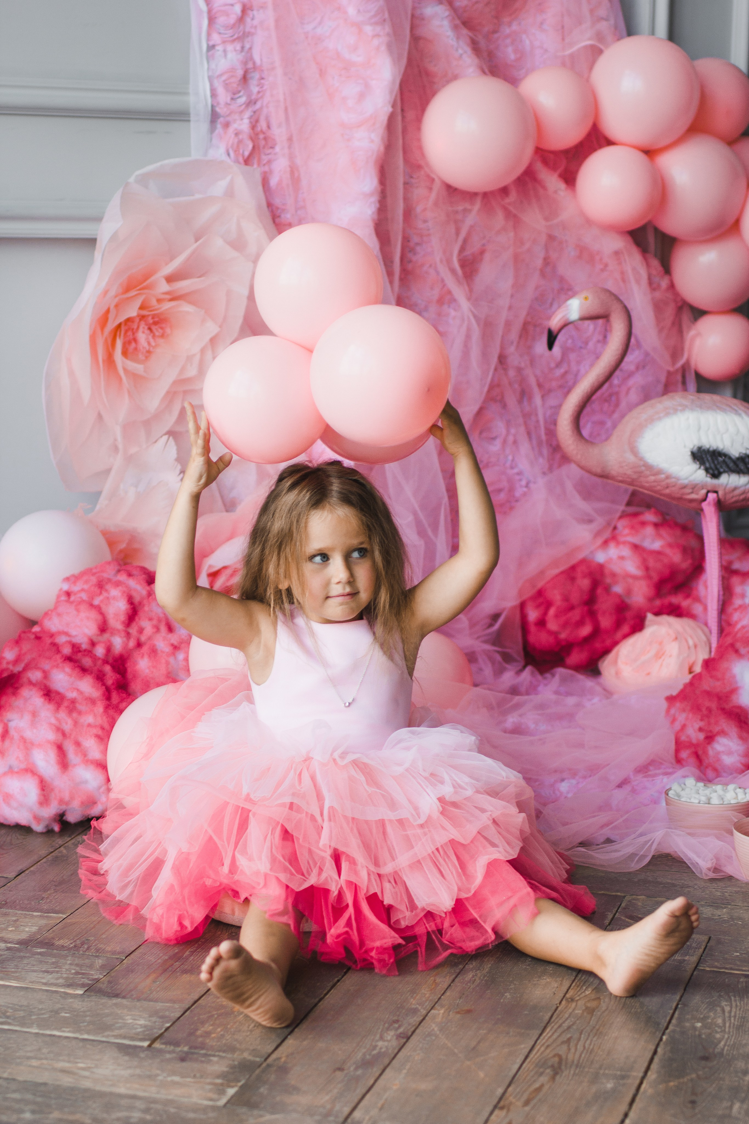 OH LA LA decoration studio. Photographer Vladmir Gladkov