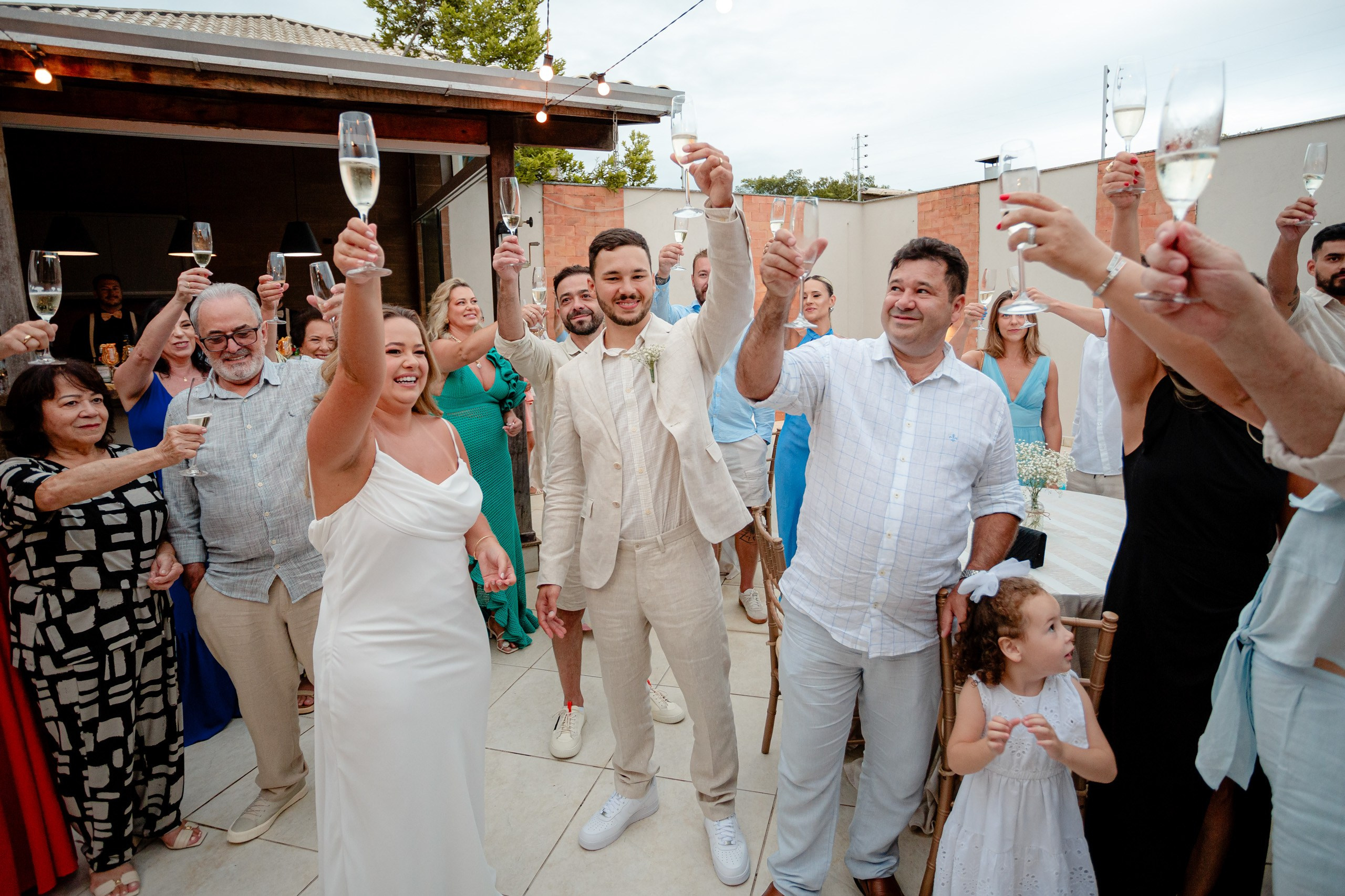 Cerimônia de casamento intimista em Bombinhas — Sarah e Eduardo