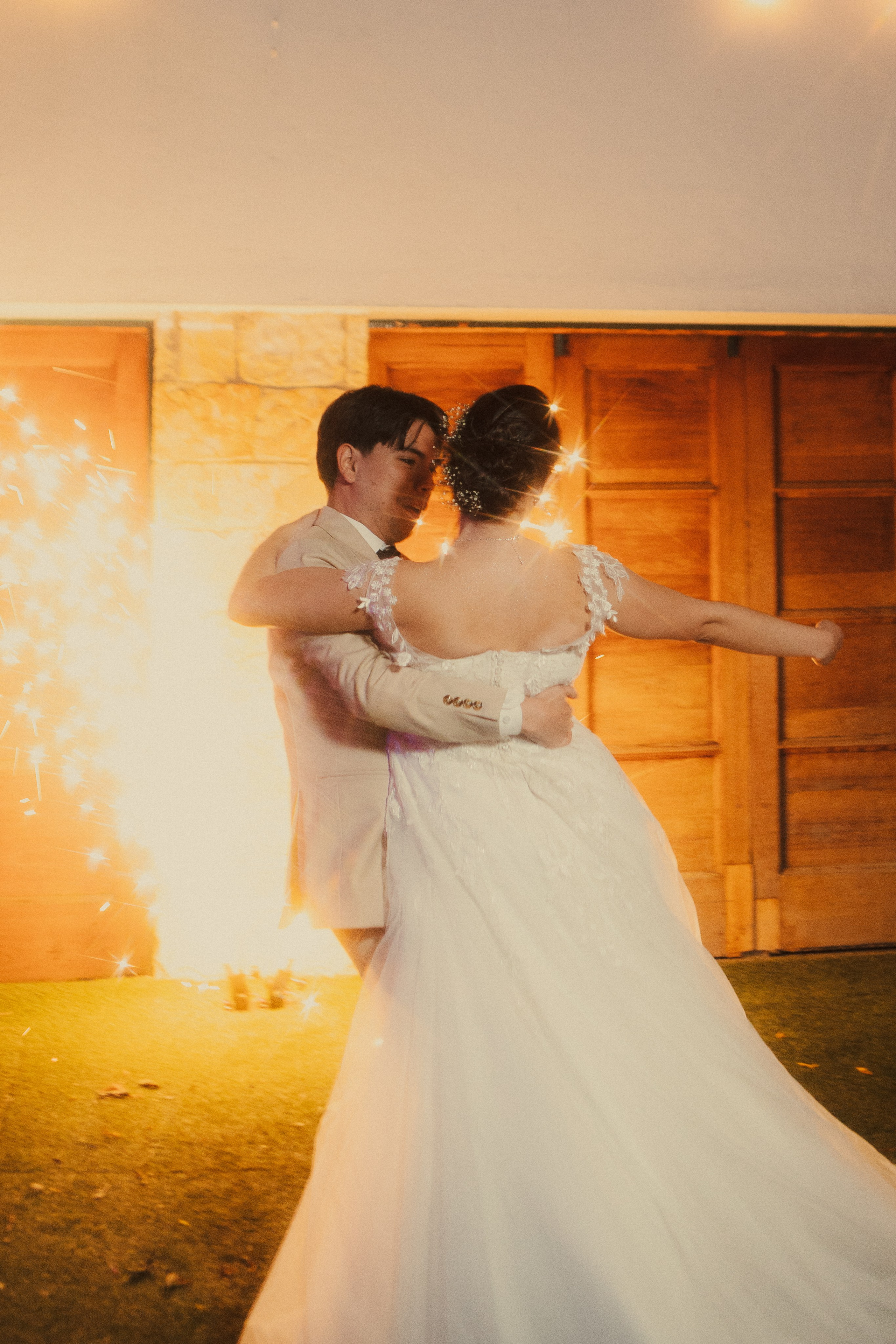 JULIAN & ISABELLA. FOCALMAGIC