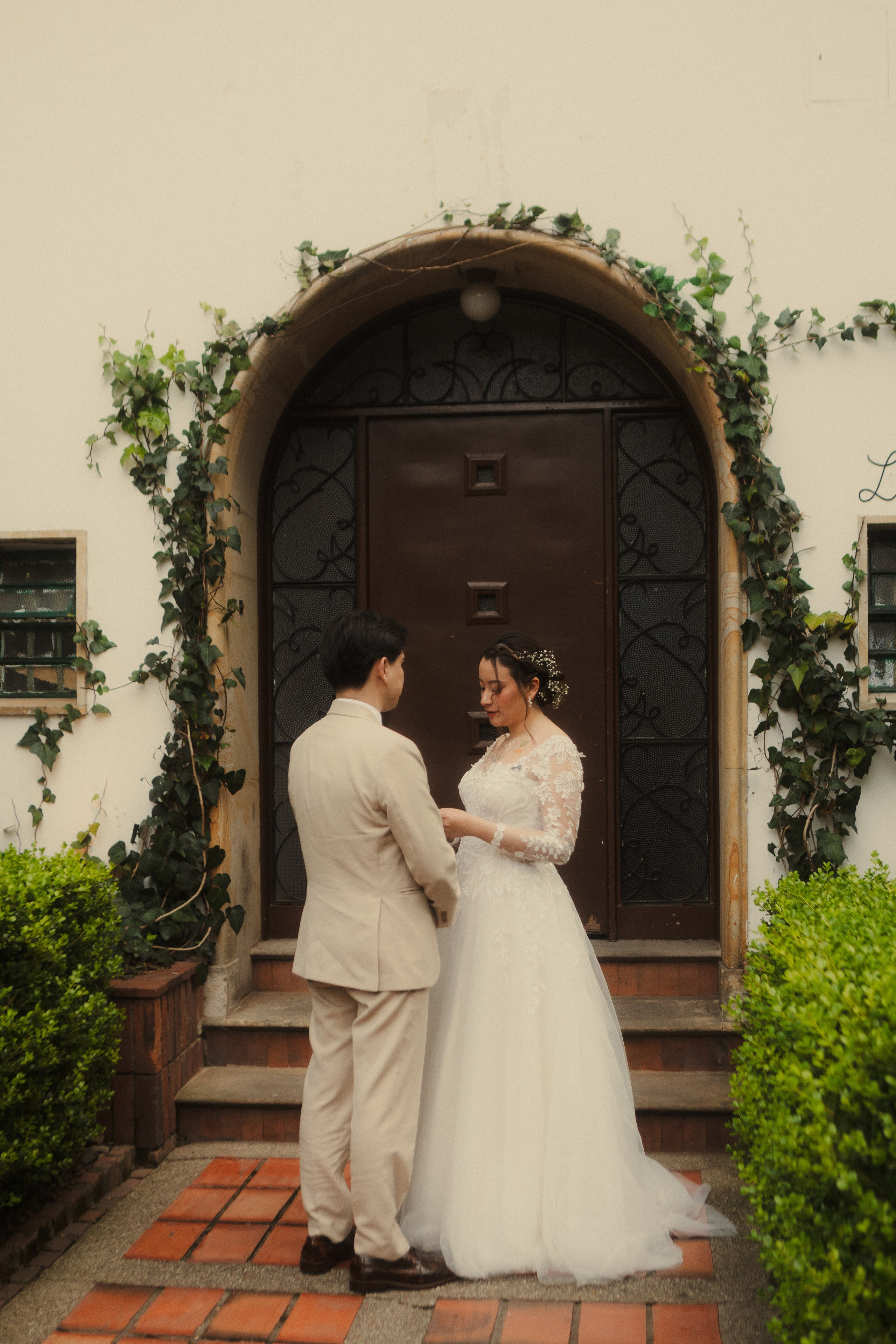 JULIAN & ISABELLA. FOCALMAGIC