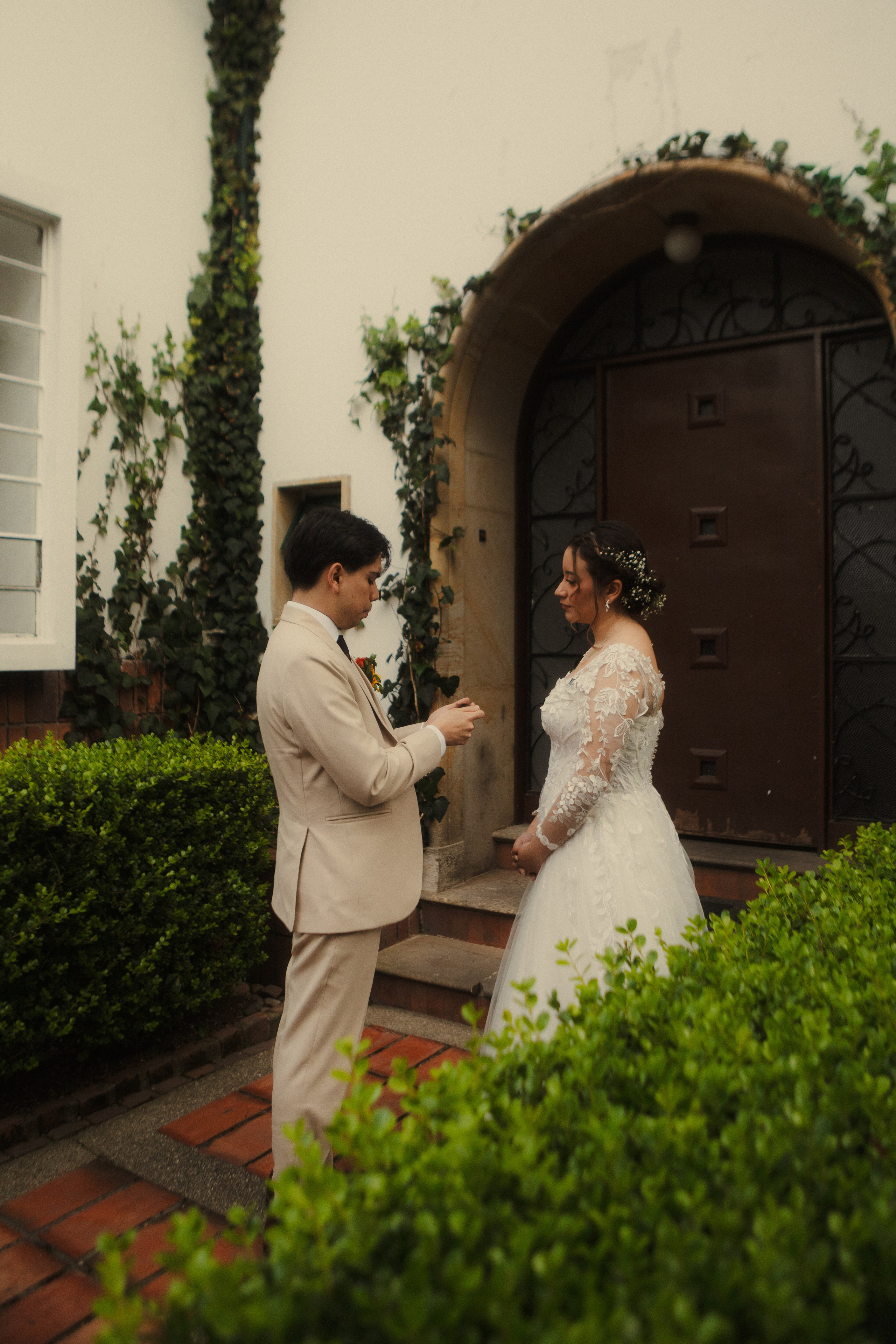 JULIAN & ISABELLA. FOCALMAGIC