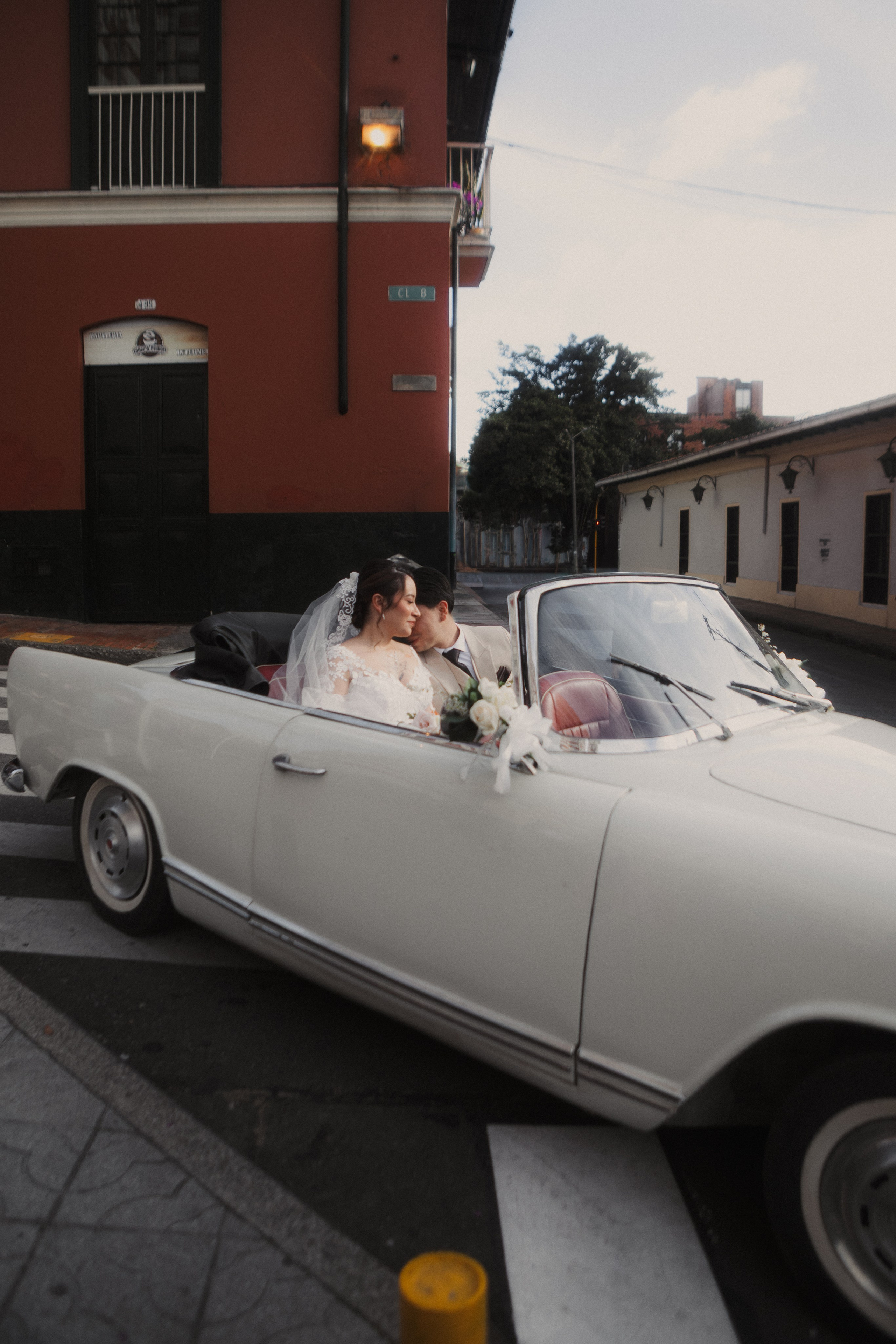 JULIAN & ISABELLA. FOCALMAGIC