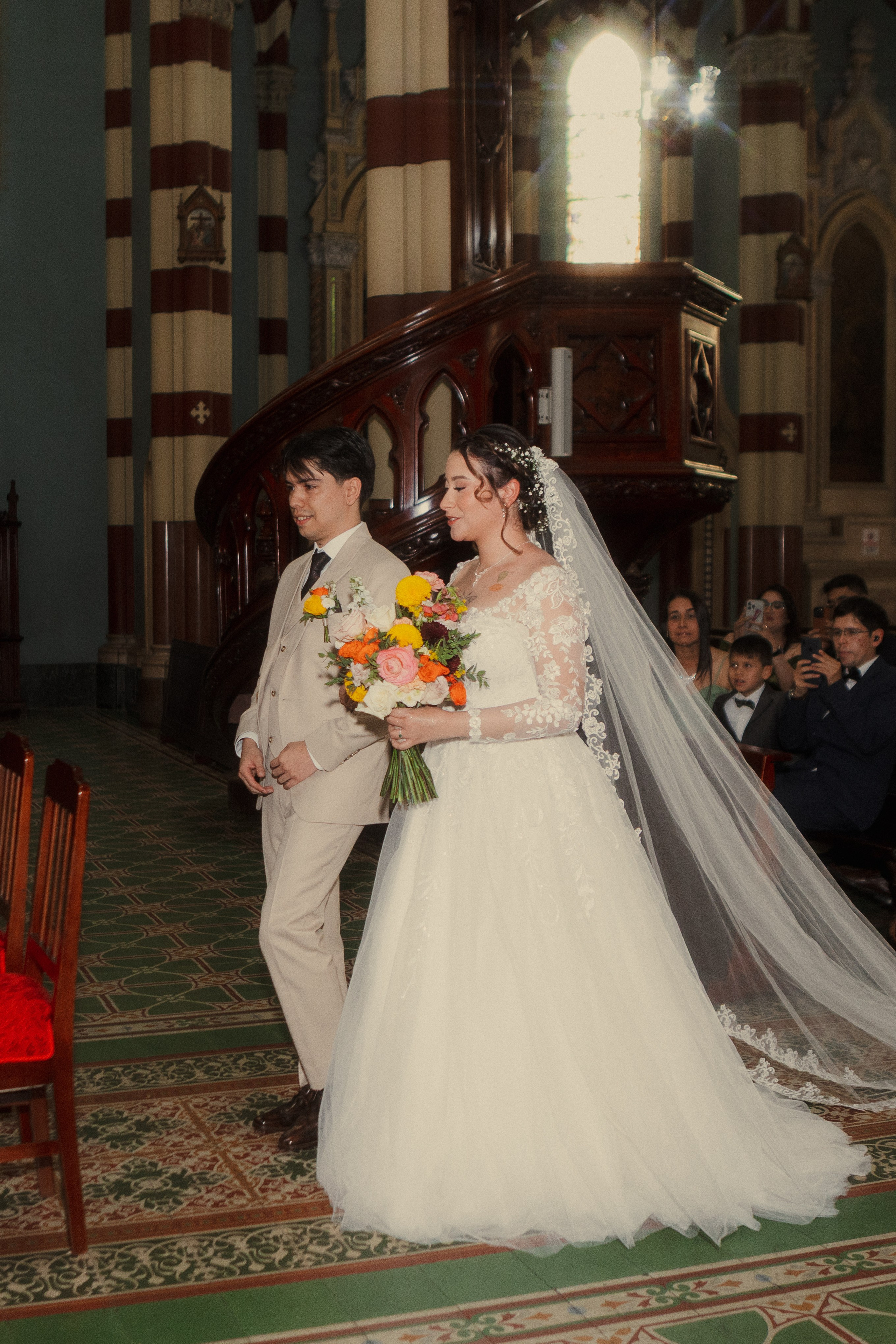 JULIAN & ISABELLA. FOCALMAGIC