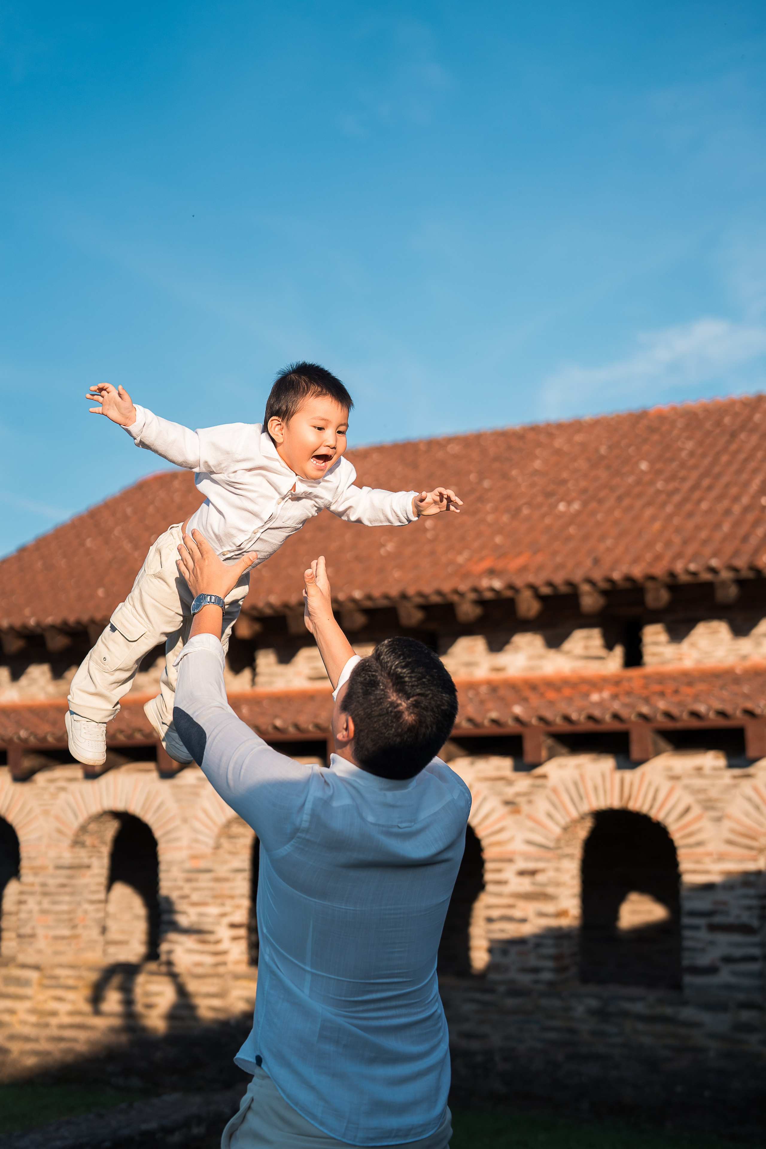 Summer picnic. Family, conceptual women portrait photograher in Geneva, Switzerland