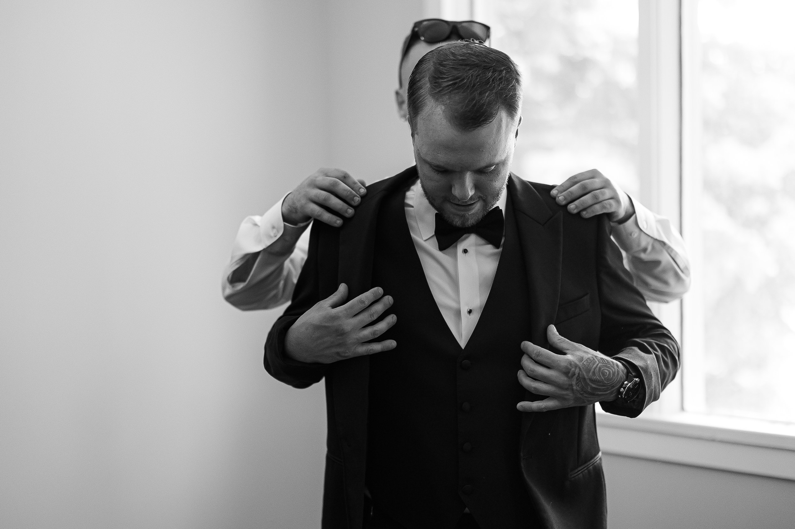 Viktoriya & Brody. Wedding Photographer in Winnipeg — Cinematic & Timeless by Vitiuk Photography