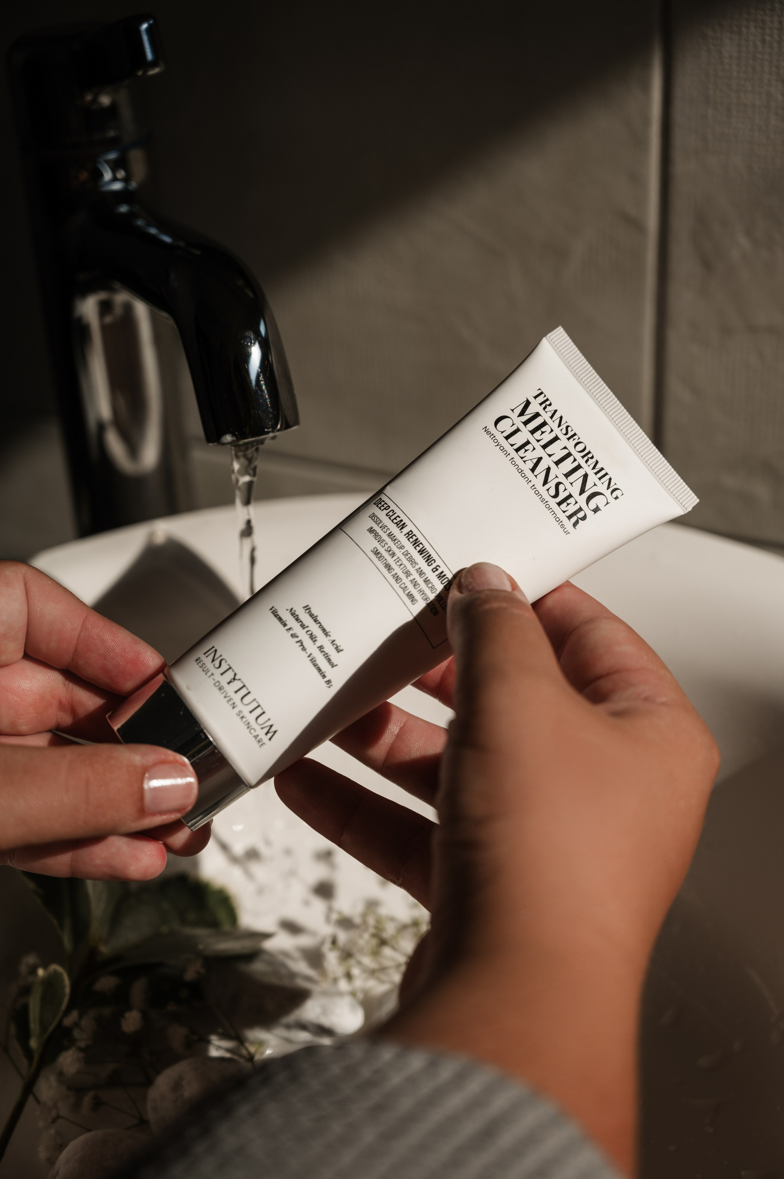 Skin&Care beauty shop. ANNA-MARIA PHOTO CONTENT CREATOR — фотограф, эстет, художник и визуальный эксперт в Instagram, работающий в Праге