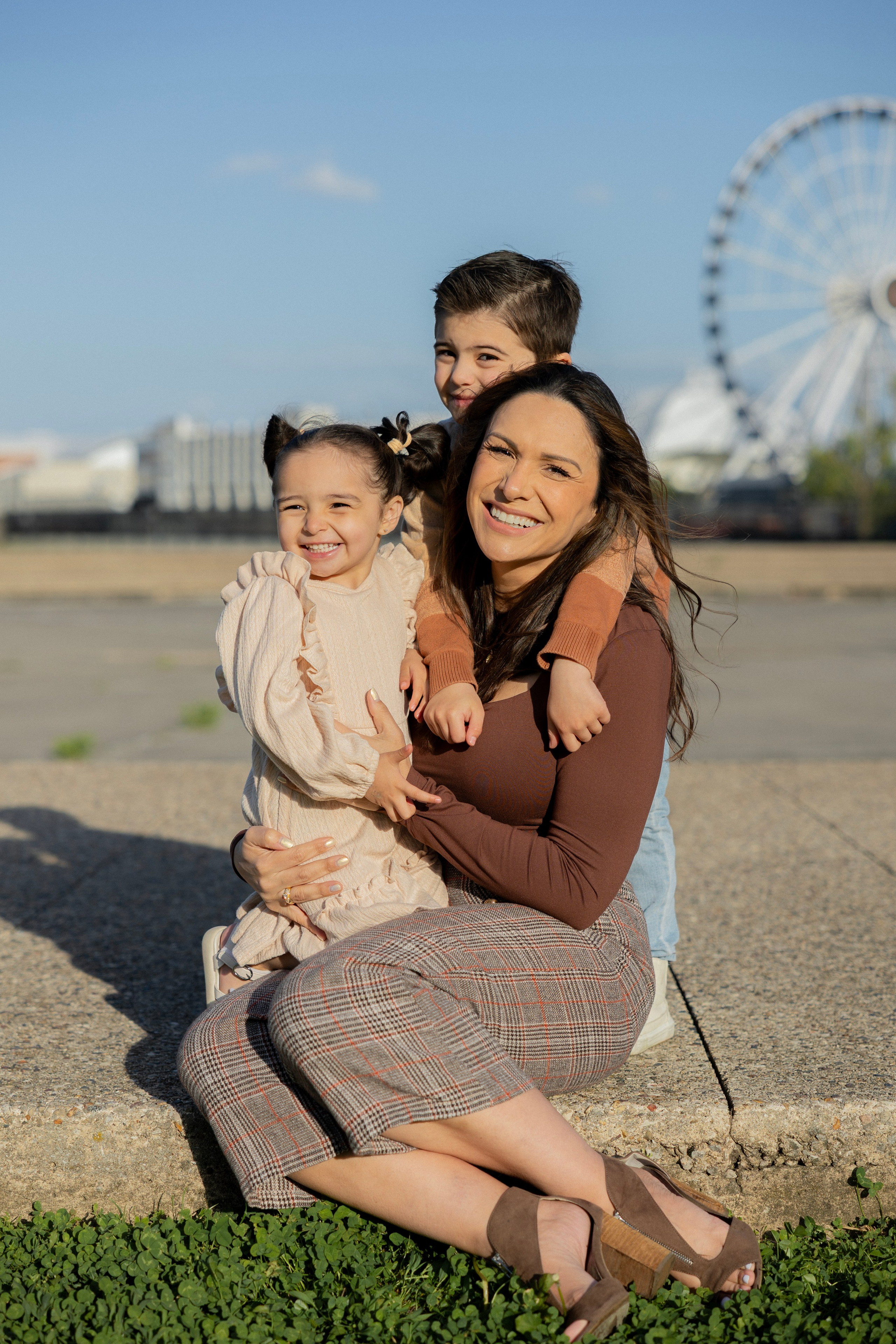 J. Family. Emotional Couples, Proposal, Motherhood & Family Photography in Chicago — Such a Photo