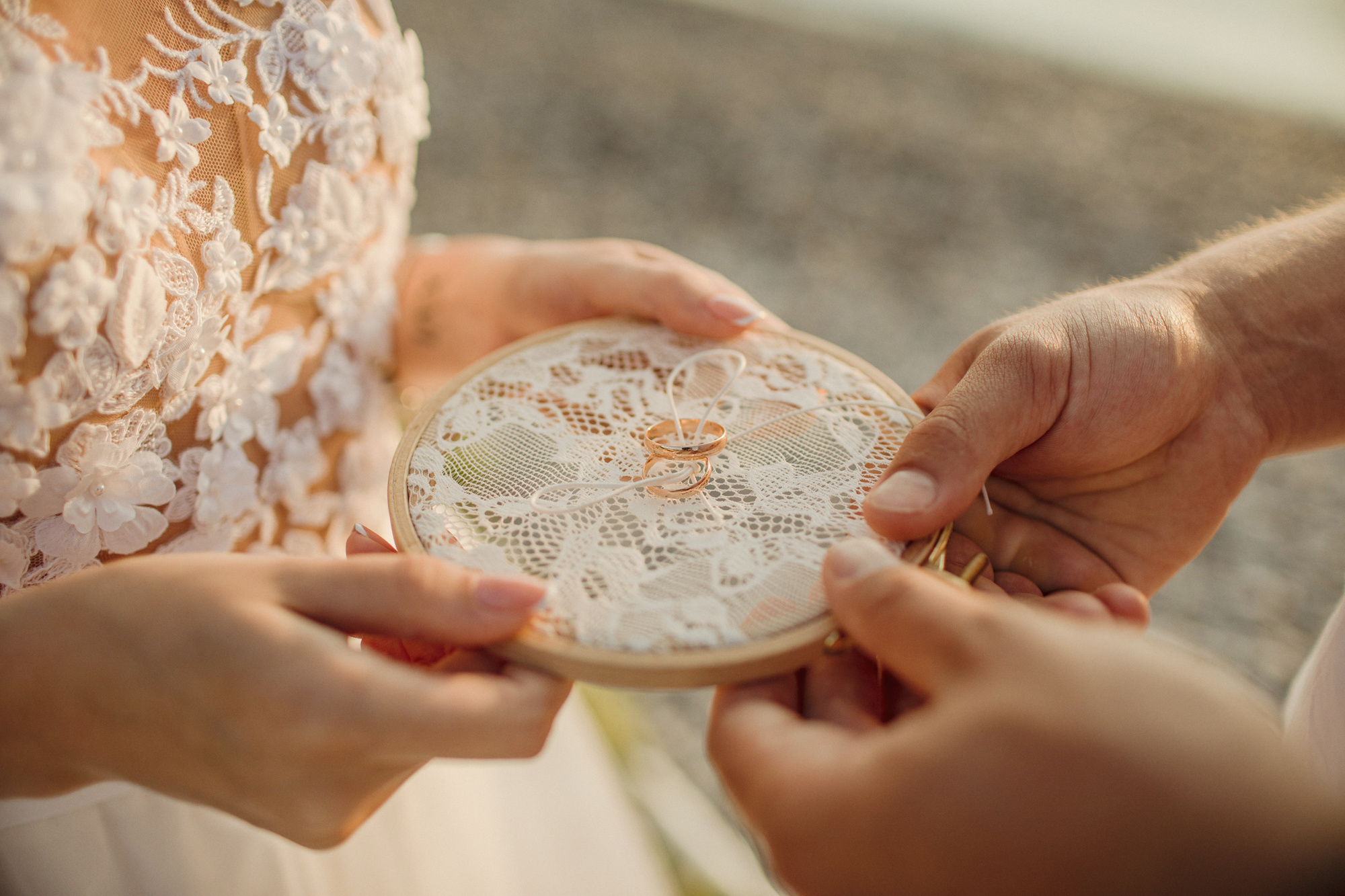 Фотосессия с аркой у моря. Фотограф в Каппадокии / Julia Ganch