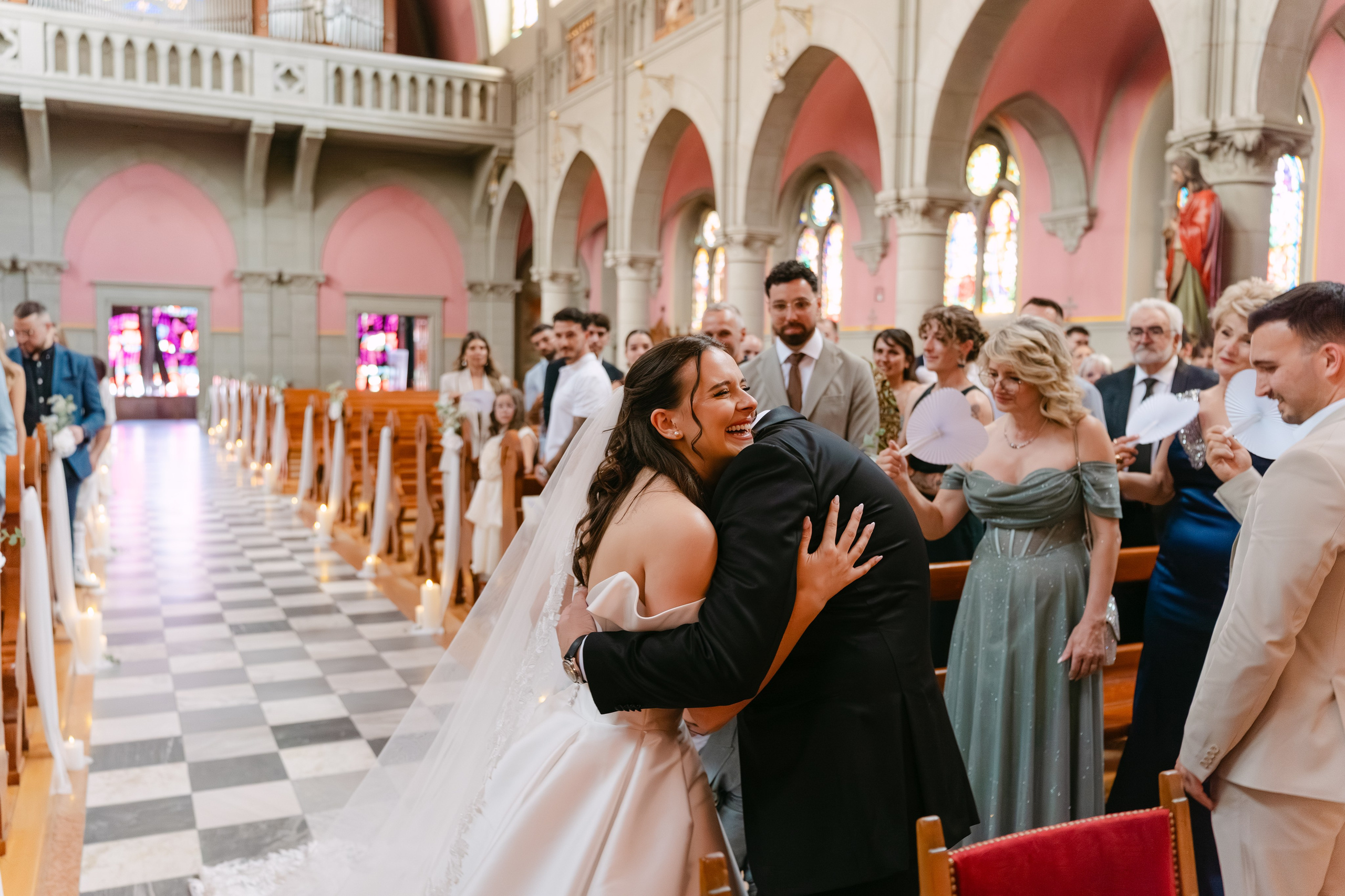 Casamento Isabel & Freskim em La Chaux-de-Fonds e Neuchâtel, Suiça. Fotógrafo de casamentos e destination wedding no Porto, Portugal — Davi Valente | Lisboa, Douro, Roma e Lago de Como