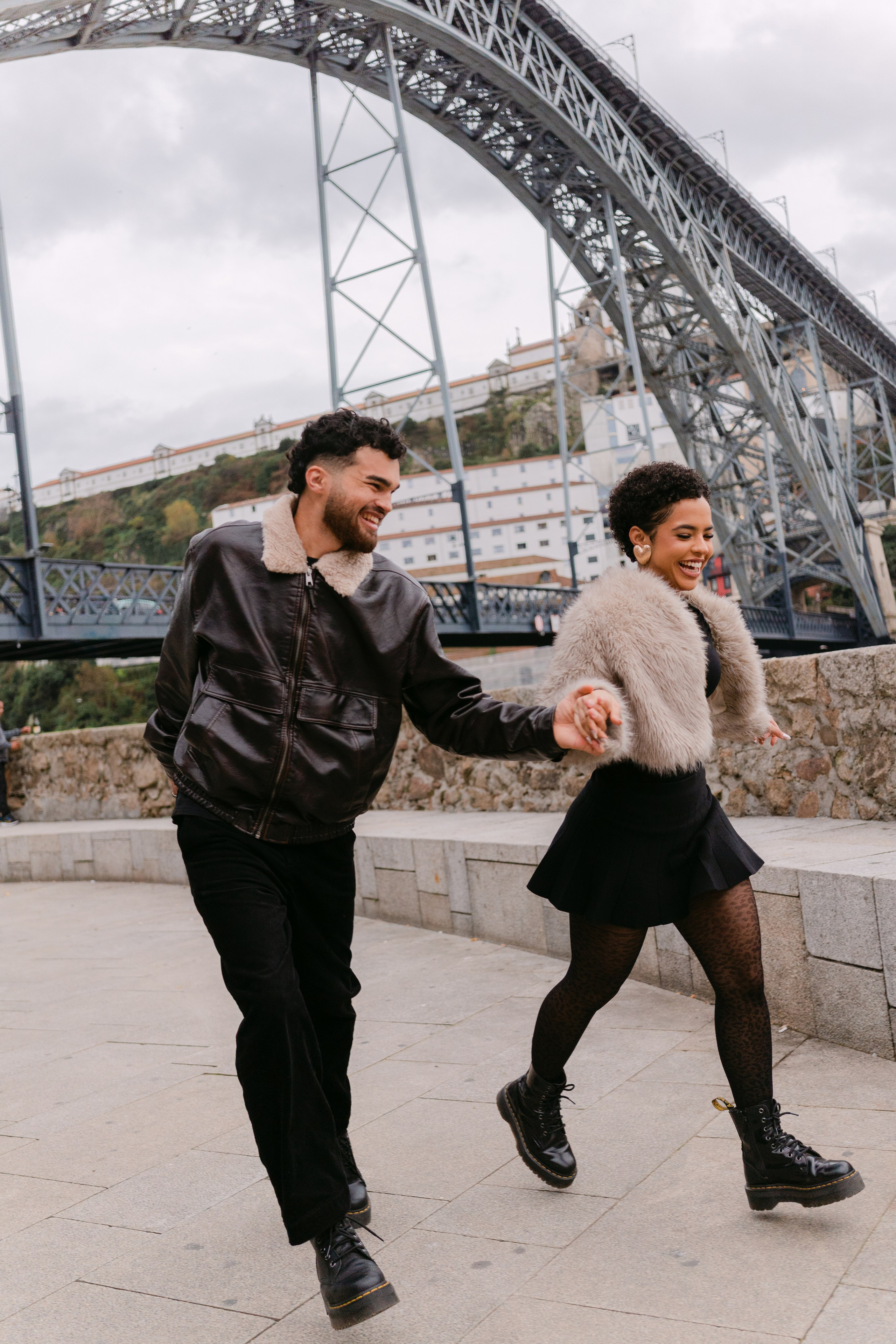 Emily e Mikael. Davi Valente