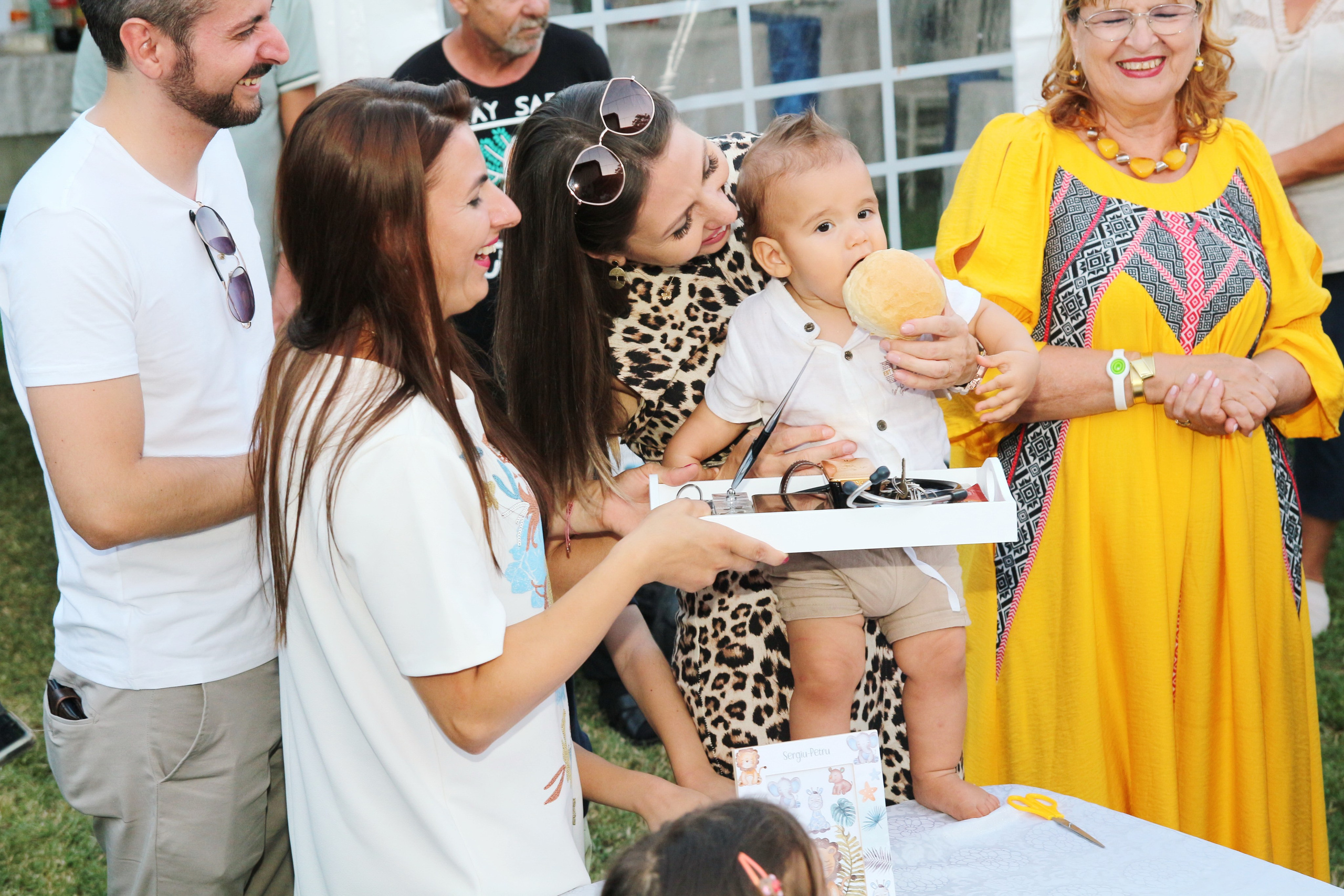 BYZO MEDIA. PETRU BYZO - family and children photographer in ROMANIA