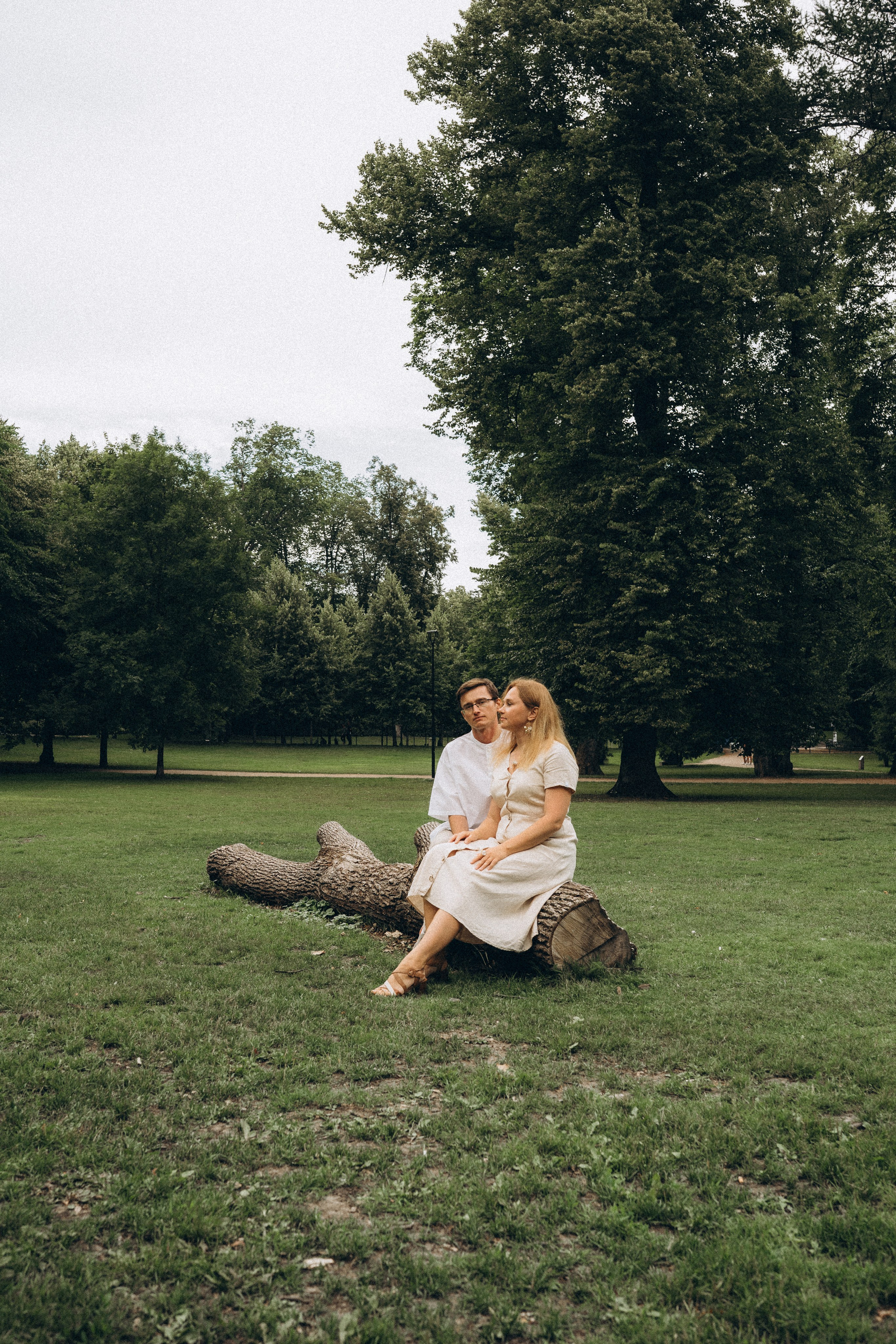 Kaivopuisto. Wedding and potrait photographer in Helsinki Vickan O