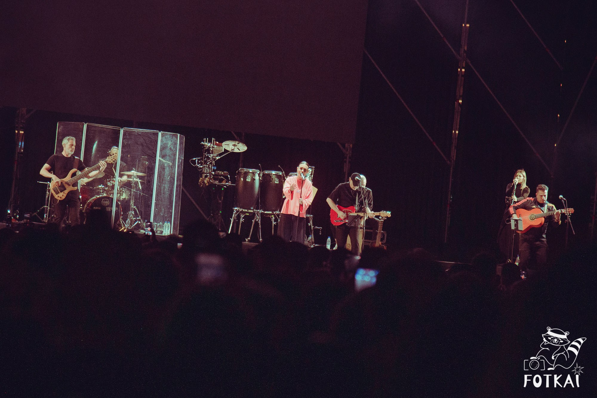 Marta Santos — Fotos del concierto en Alicante 2026: pop flamenco en El Muelle Live | FOTKAI