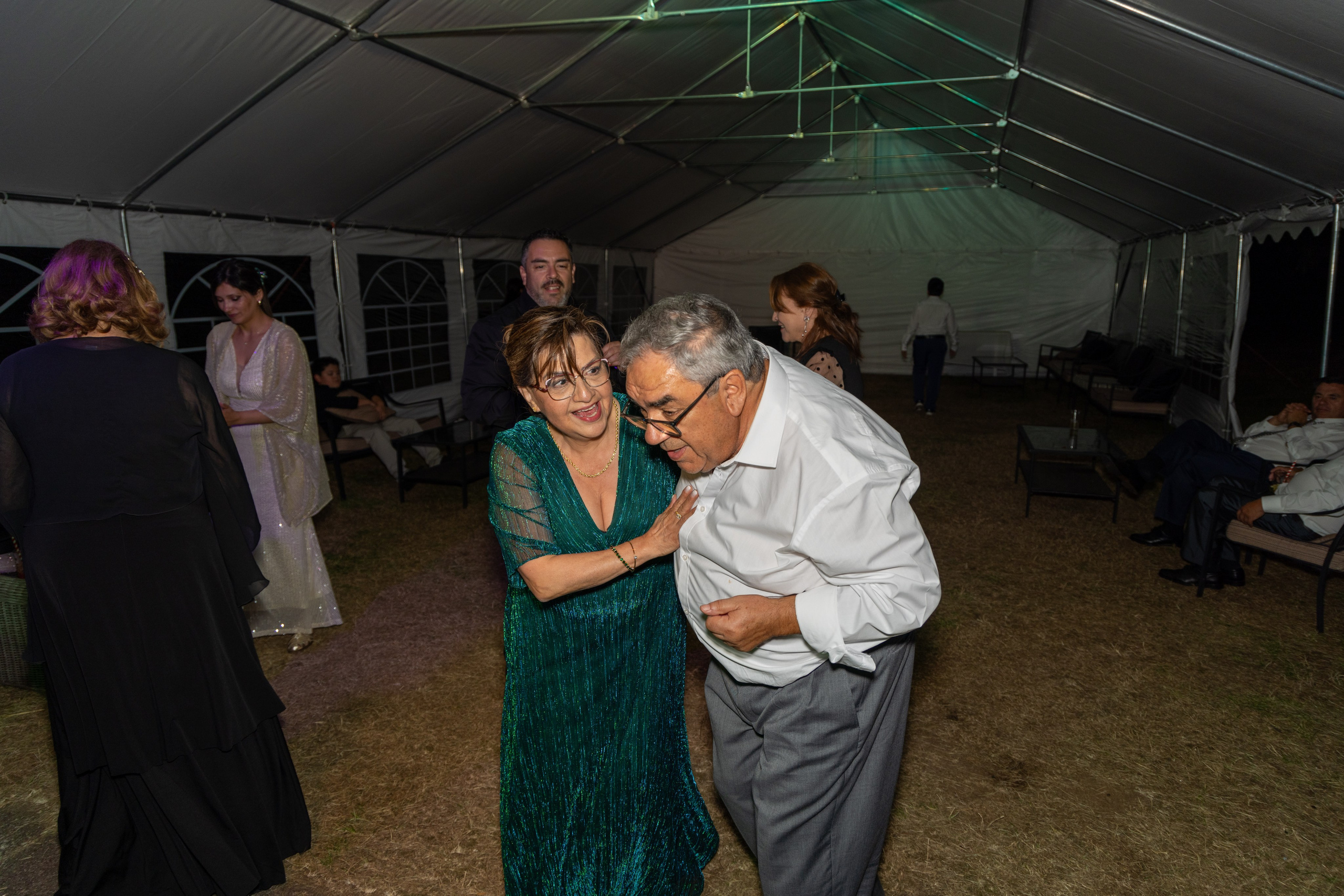 Katherin y Daniel. Dinka & Emilio - El arte de preservar lo que no se repite