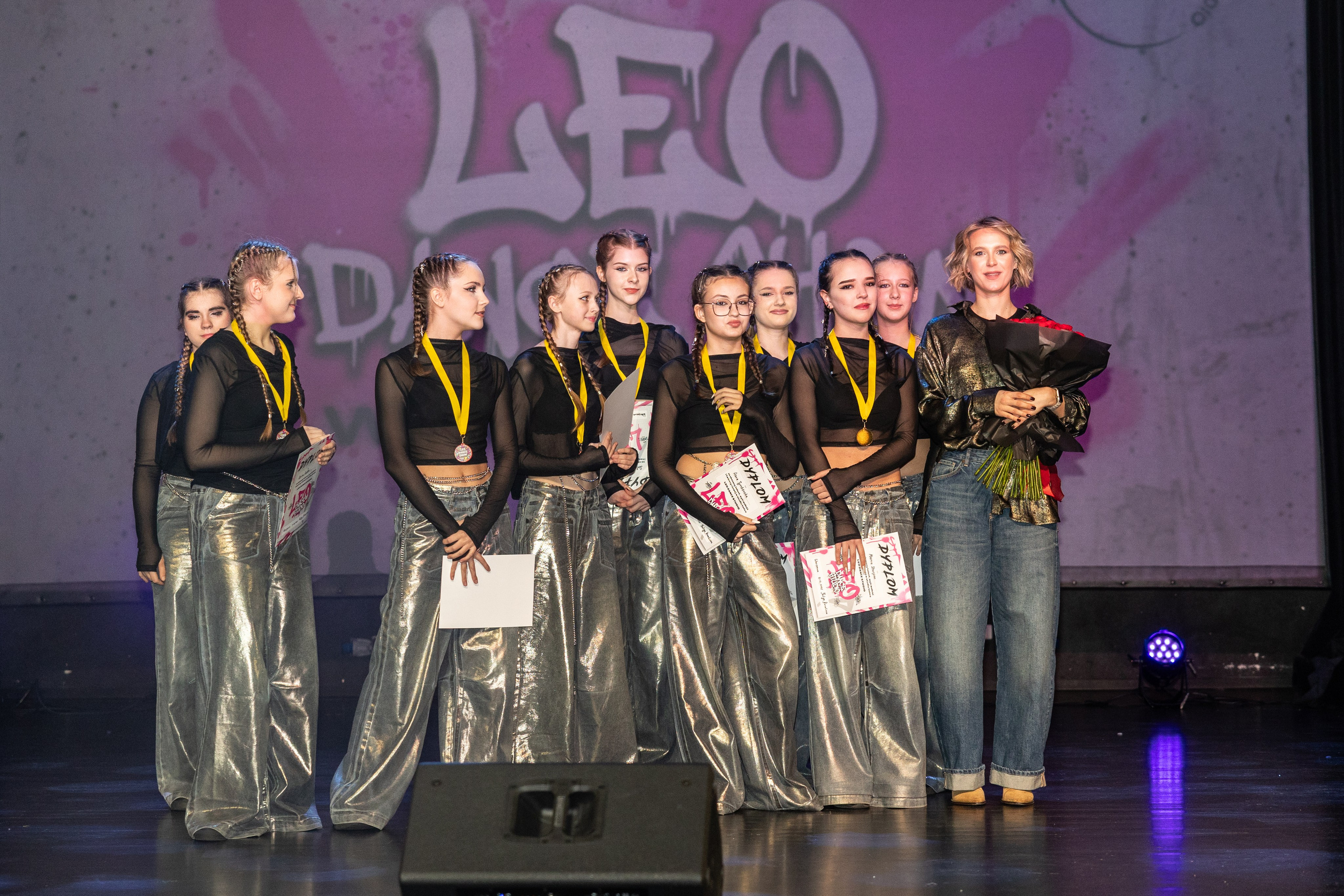 LEO DANCE SHOW WINTER 2025. Семейный и детский фотограф в Варшаве Мила Бобровская