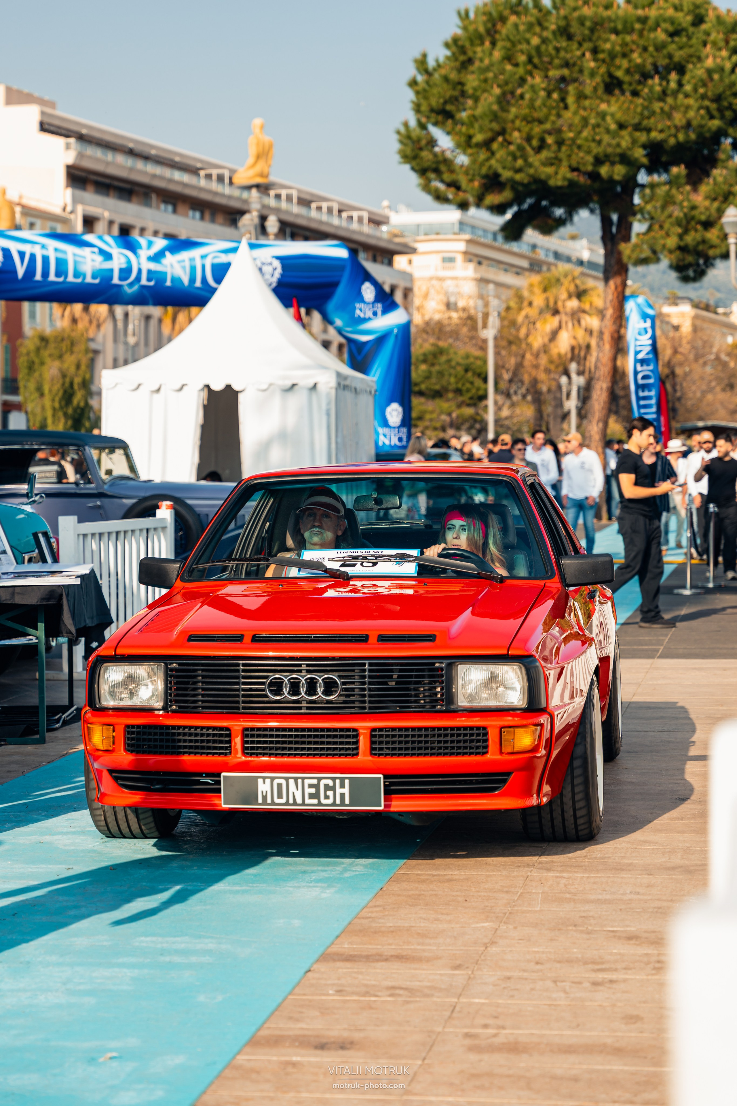 Legends de Nice. Photographe de voitures à Paris — Vitalii Motruk